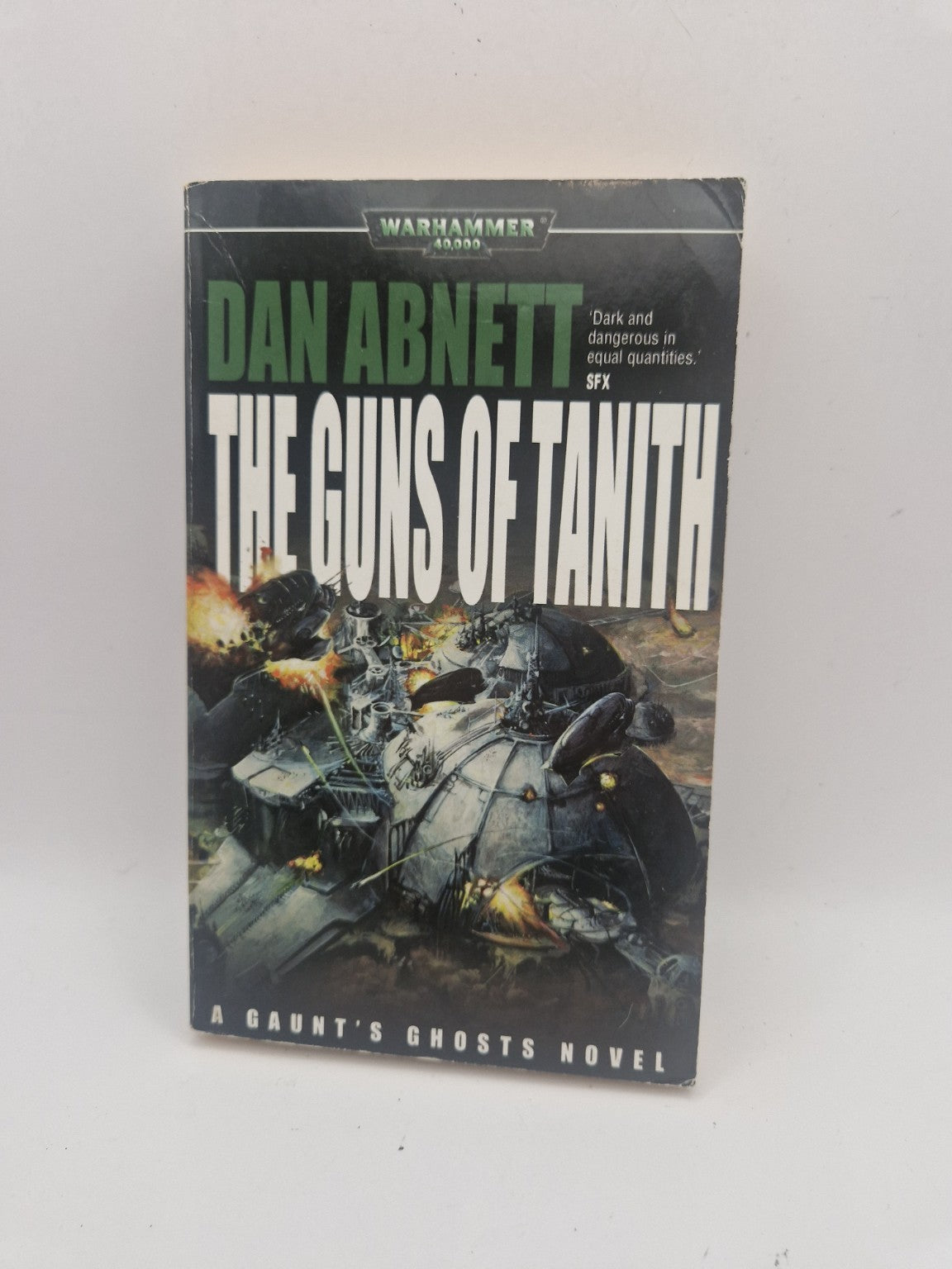 Forside av The Guns of Tanith