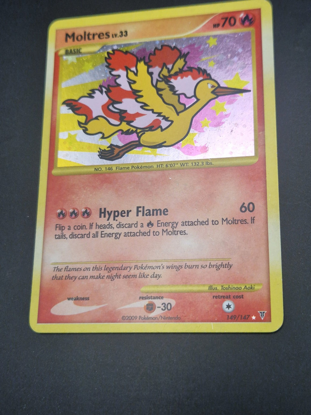 1. Forside av Moltres 149/147 Secret Rare fra Platinum: Supreme Victors.
