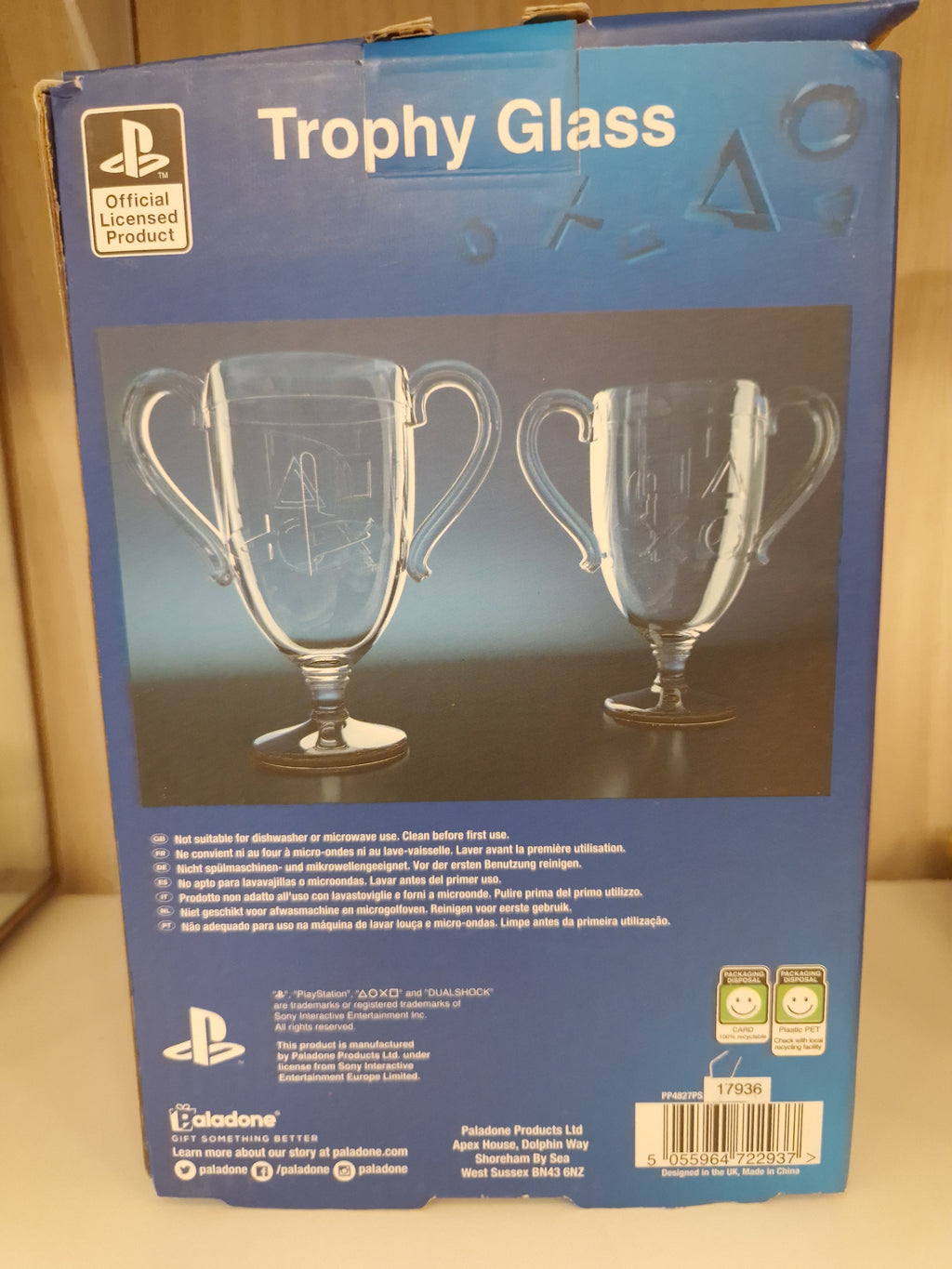 Bakside av eske med produktinfo