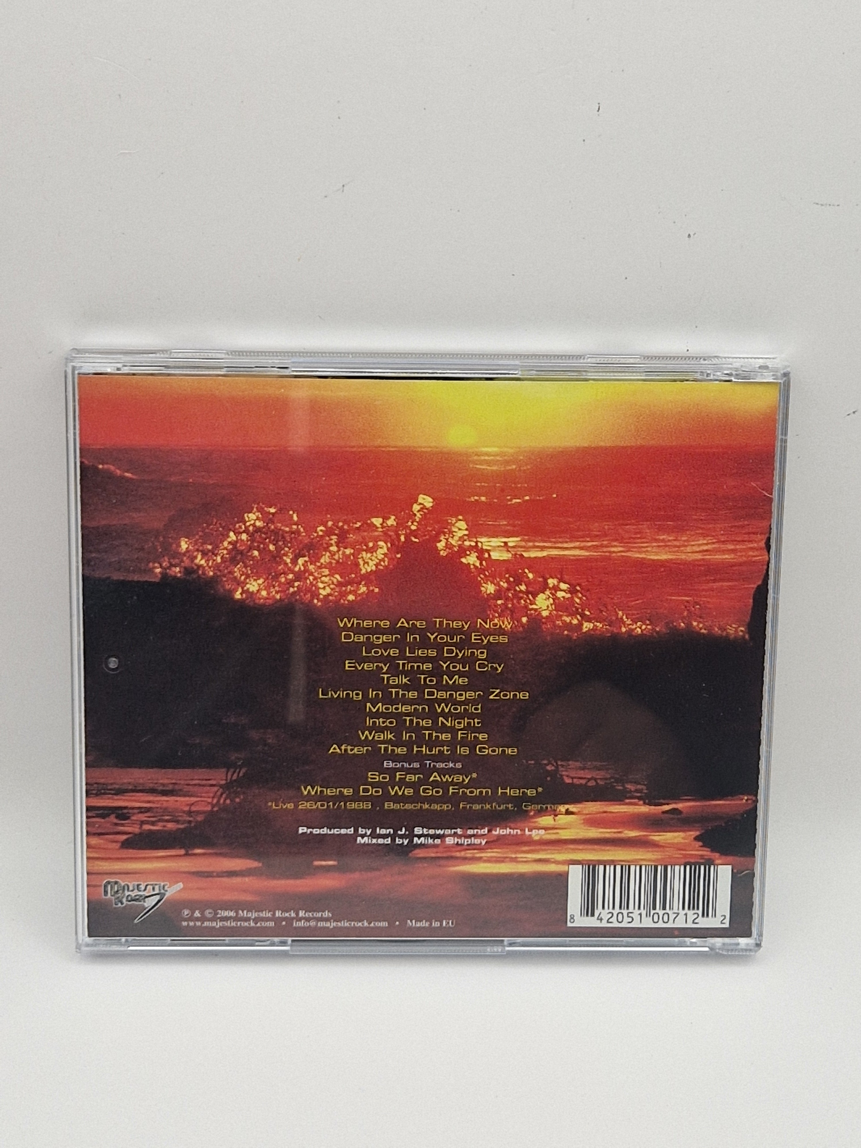 Strangeways (2) – Walk In The Fire, bakside