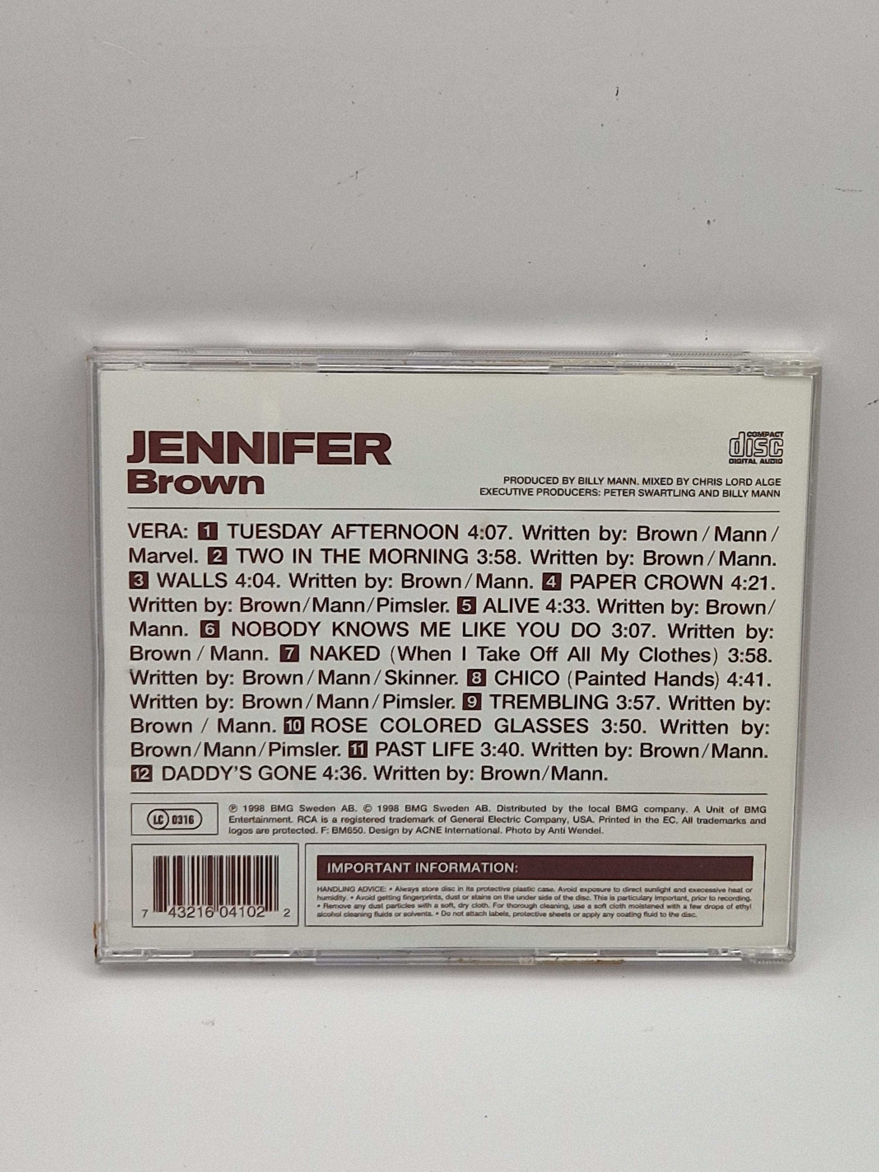 Jennifer Brown – Vera bakside med låter