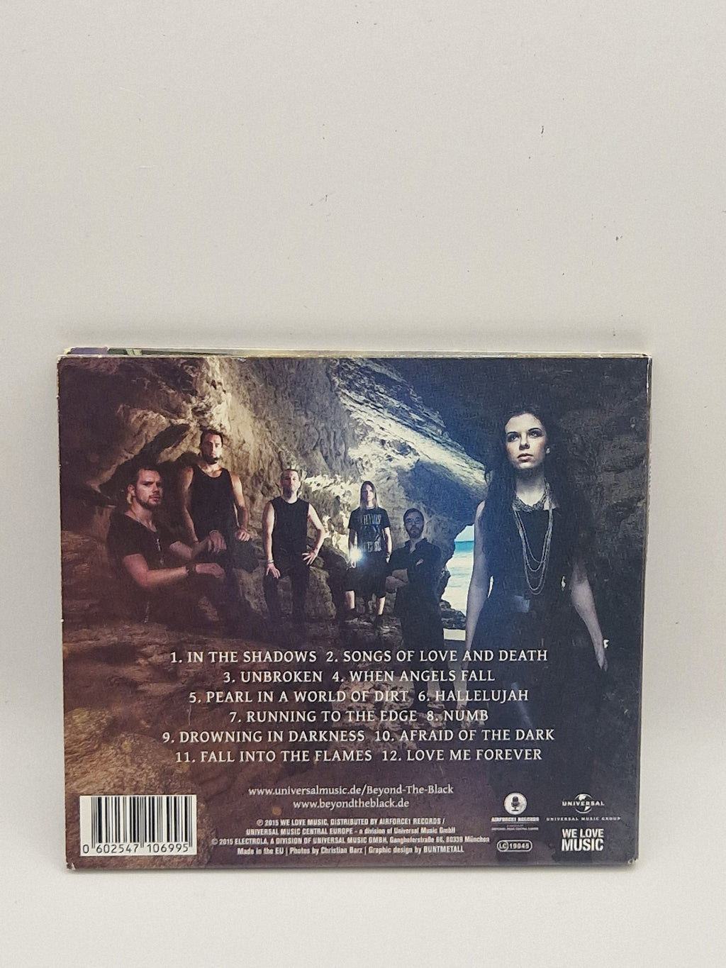 Beyond The Black – Songs Of Love And Death bakside med låter