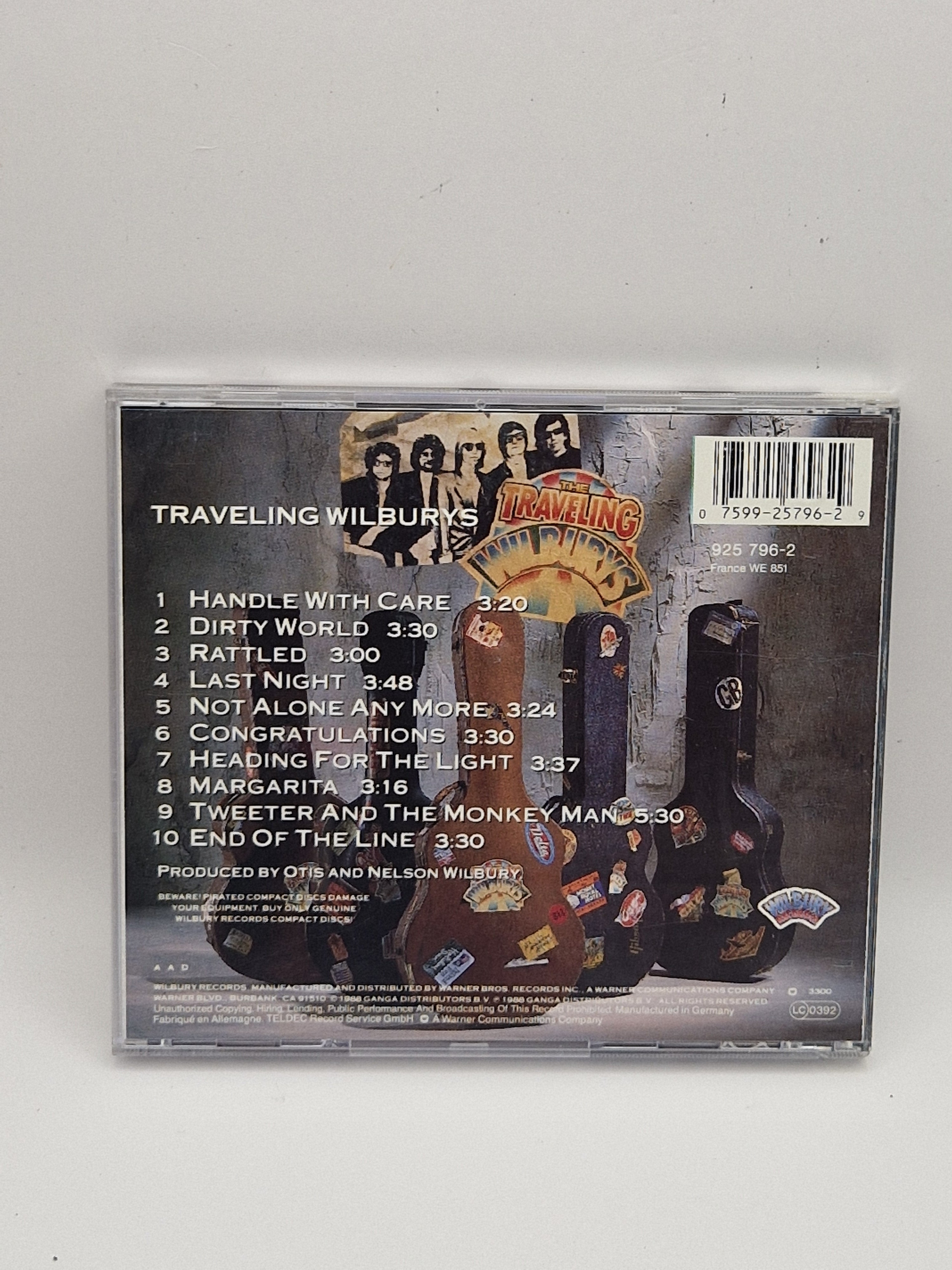 Traveling Wilburys – Vol. 1, bakside med låter