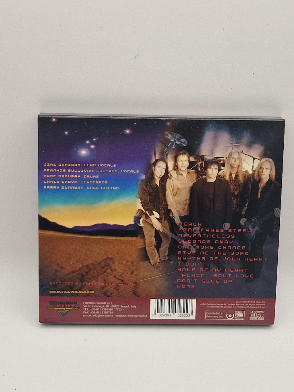 Survivor – Reach bakside med låter