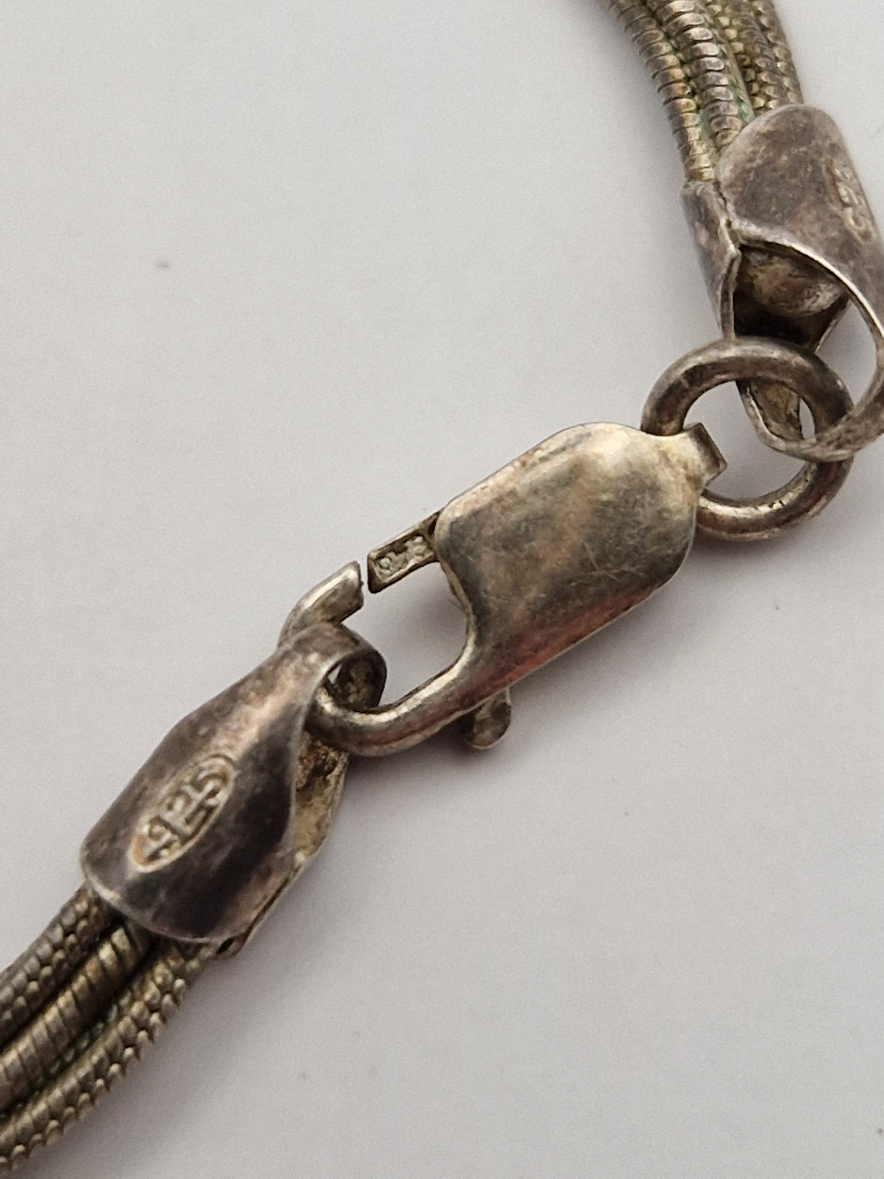 Detalj av karabinlås