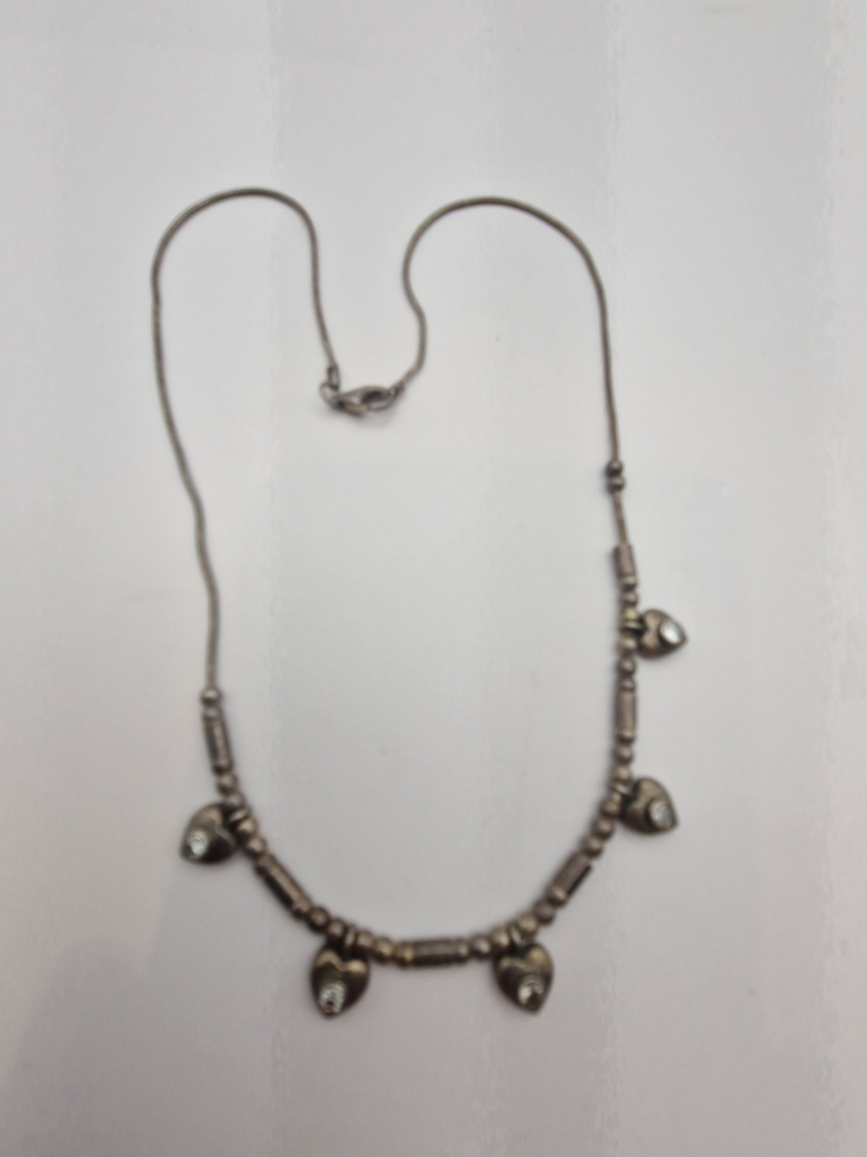 Vintage halskjede i sterling sølv 925 med hjerteformede anheng