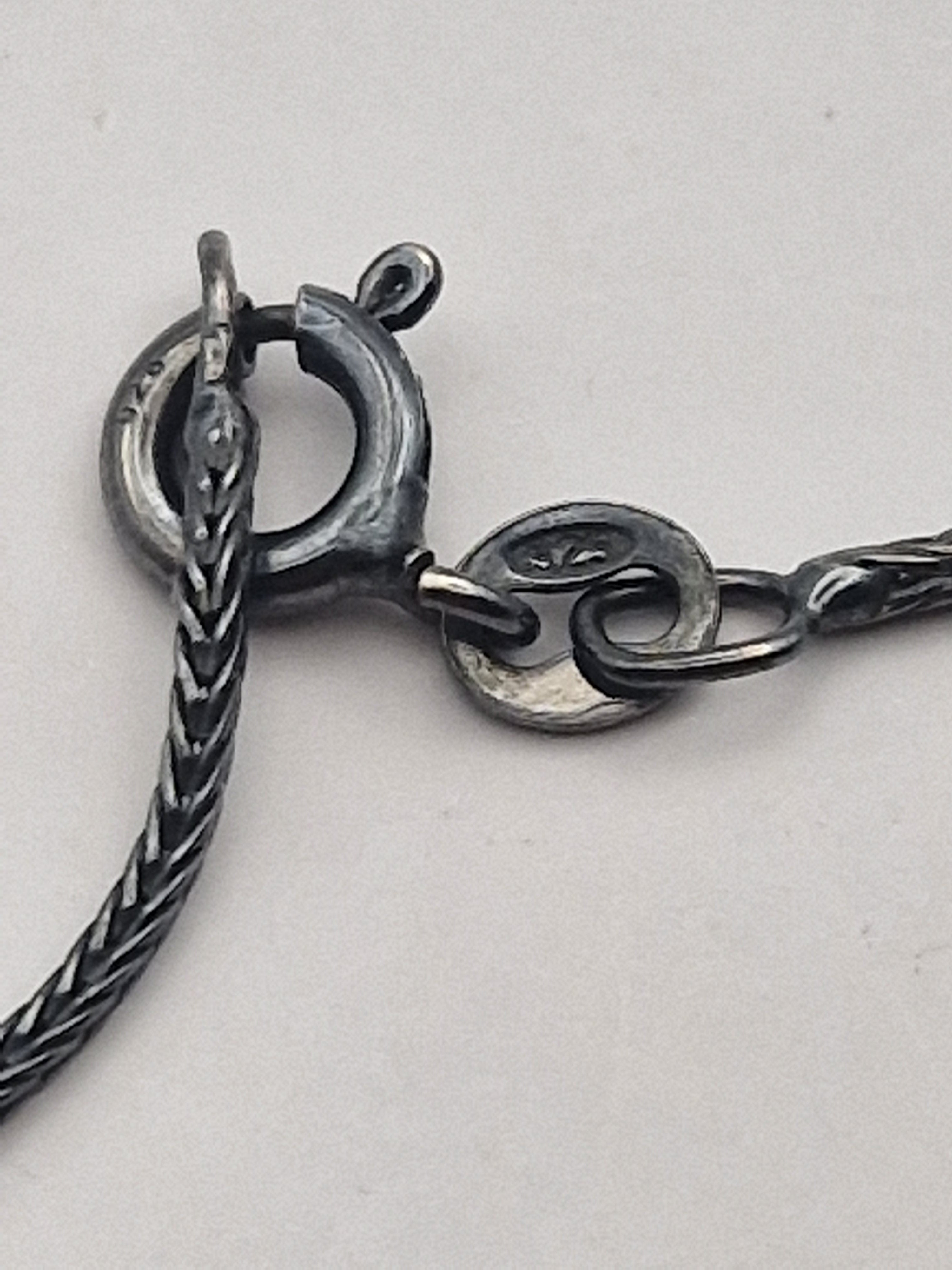 Detalj av lås og stempel 925