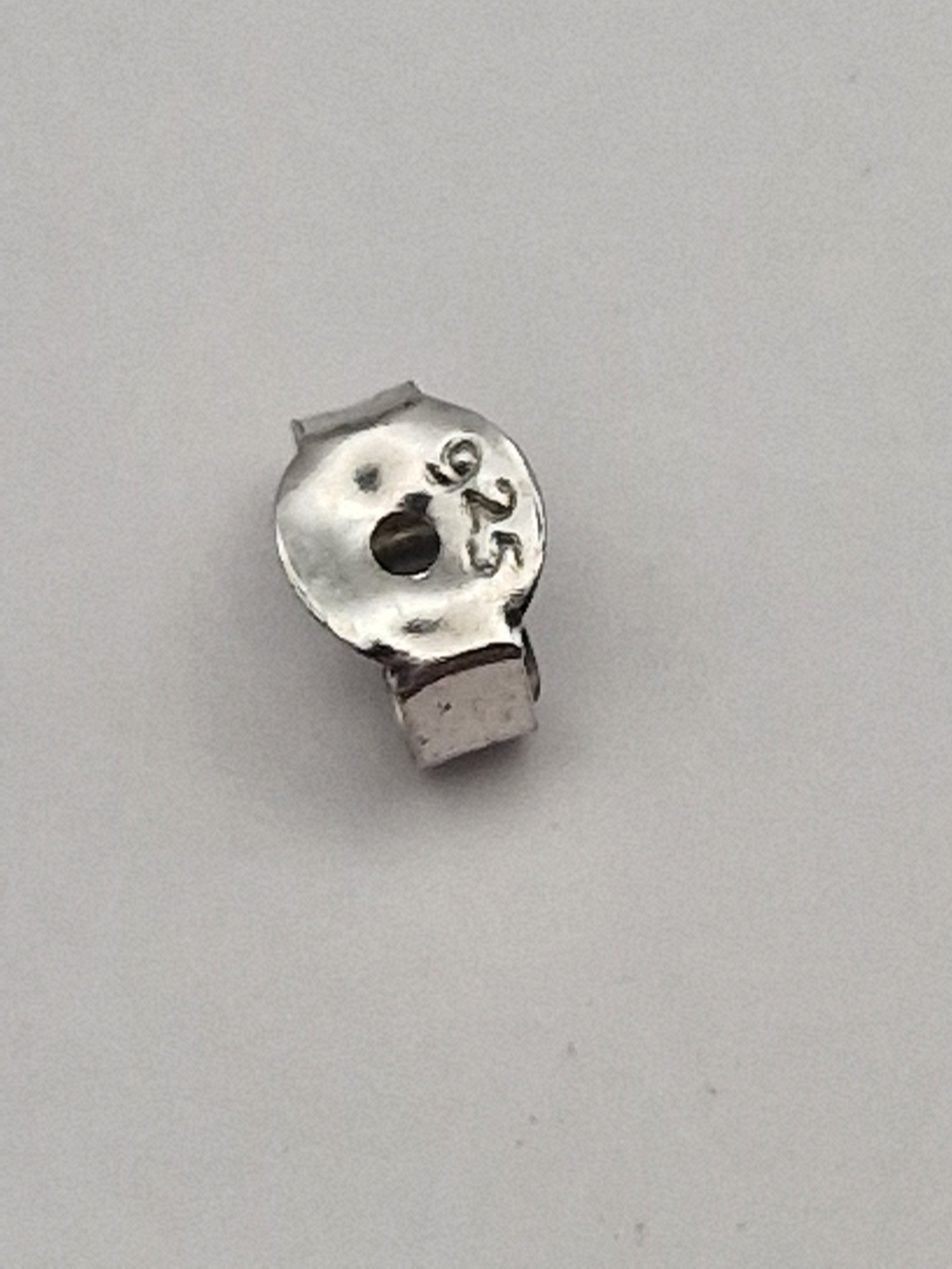 Detalj av stift og sølvfinish