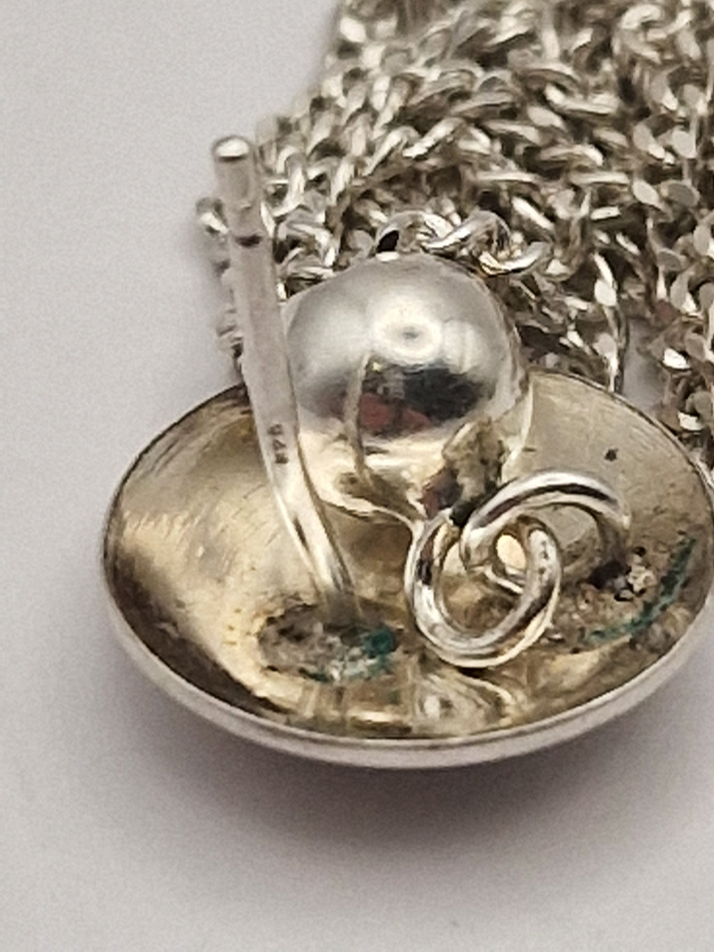 Detalj av stift og sølvfinish