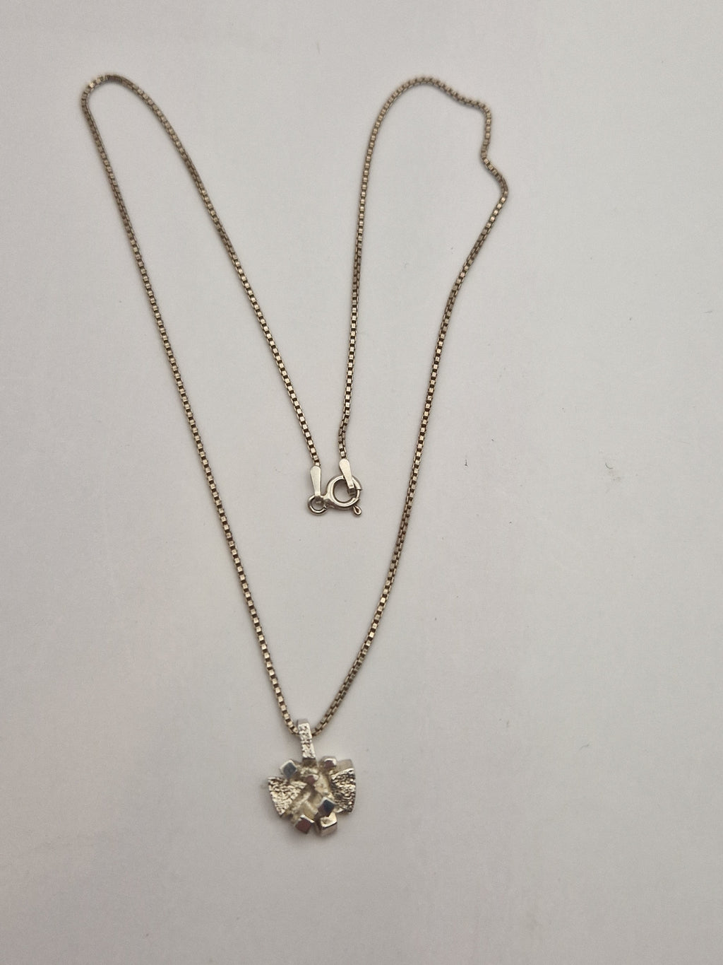 Sølvkjede 925 med geometrisk anheng – helhet