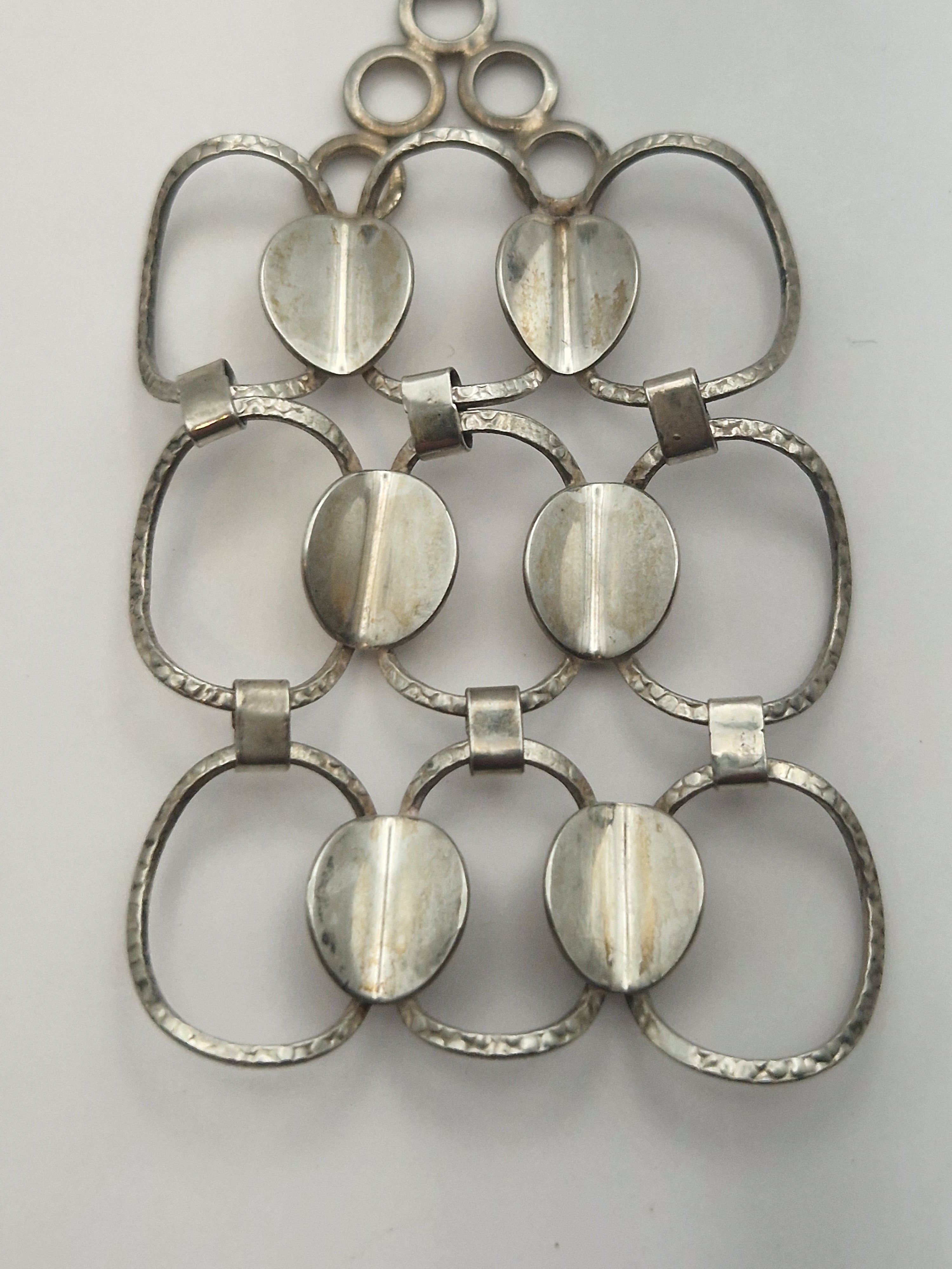 forsiden av anhenget – solid håndverk