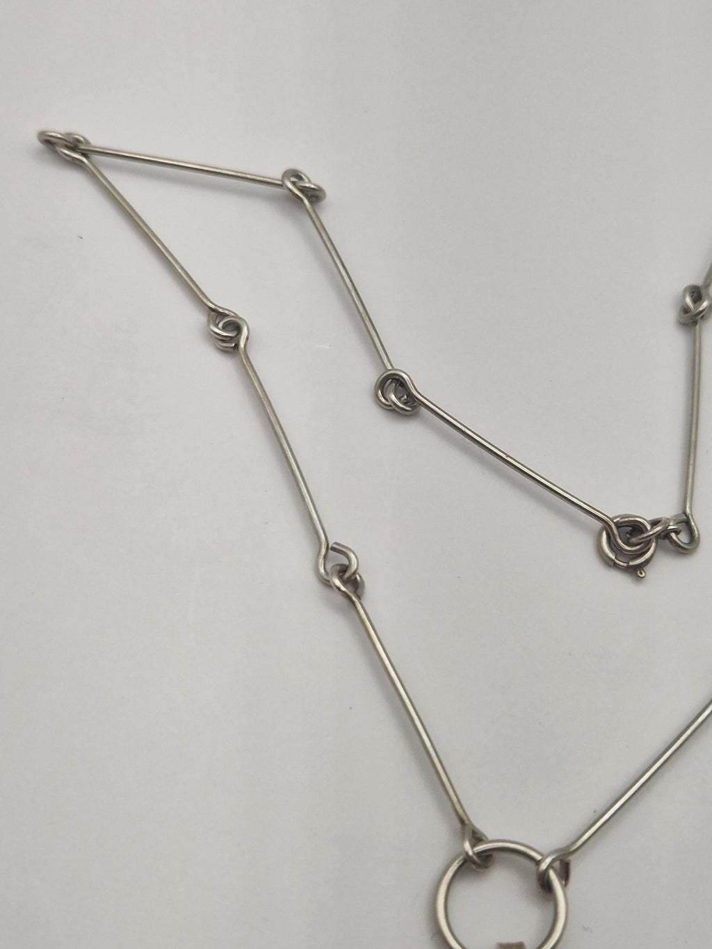 Moderne nordisk design i sølv