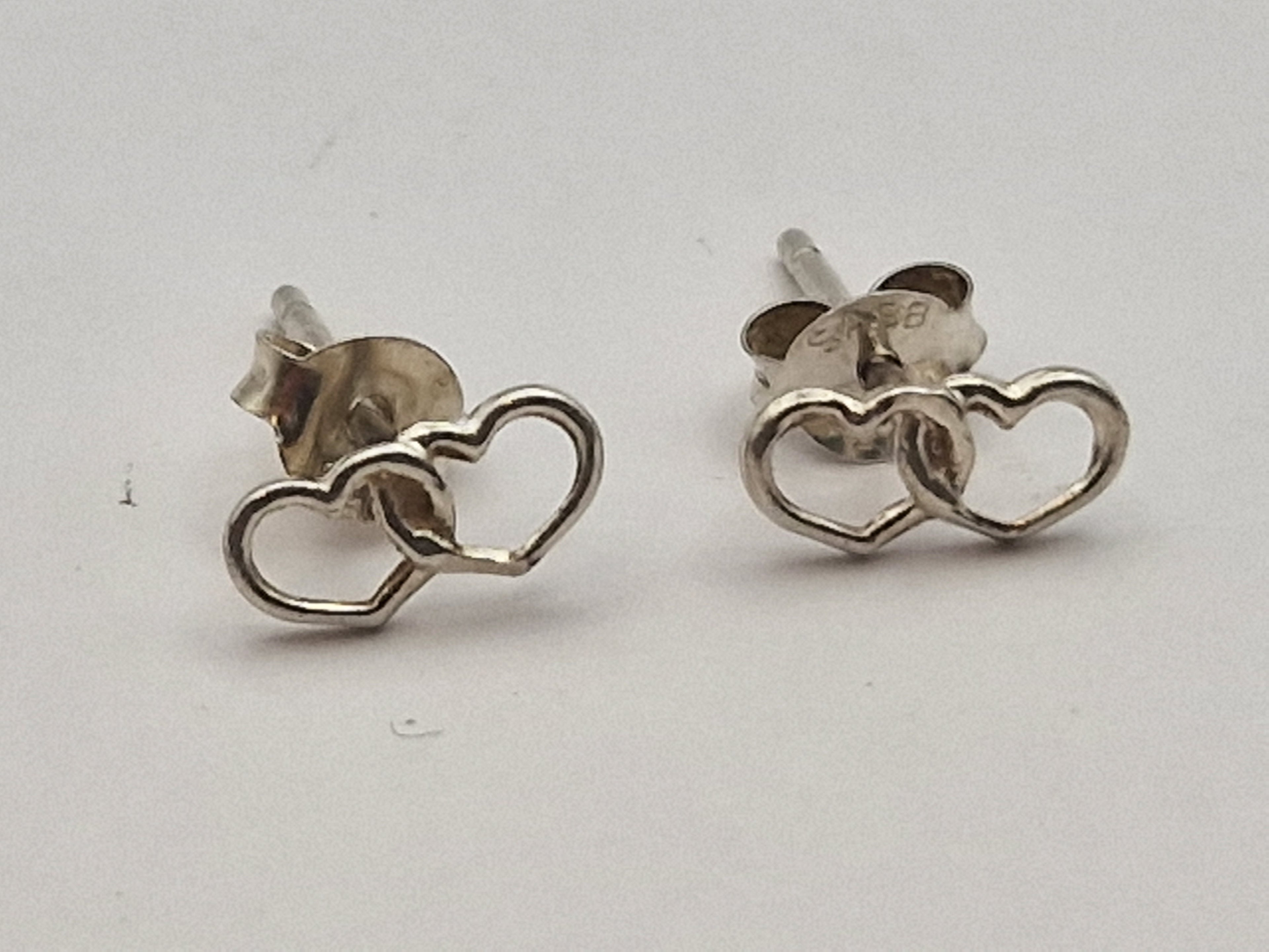 Ørestikker i sølv 925 med hjerter