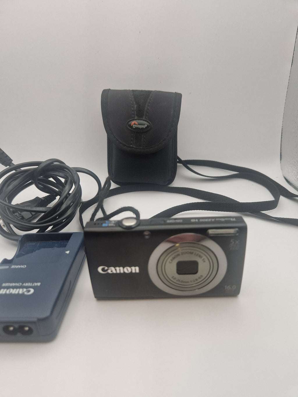 Canon PowerShot A2300 HD – front