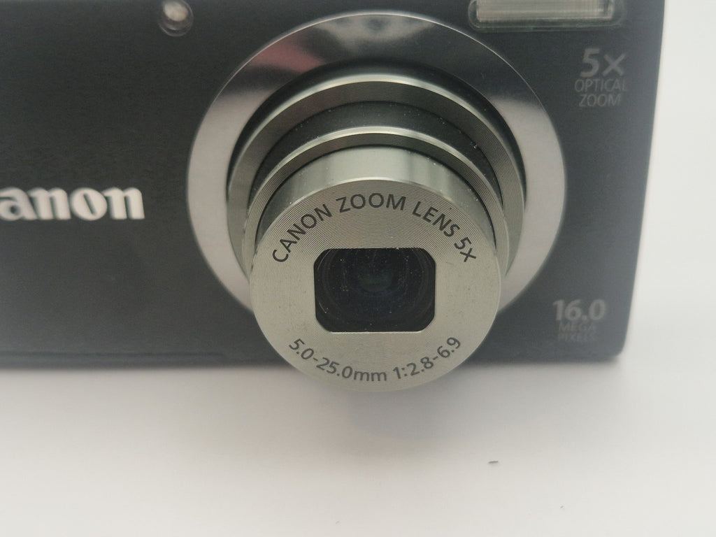 Objektiv med 5x optisk zoom i utslått posisjon