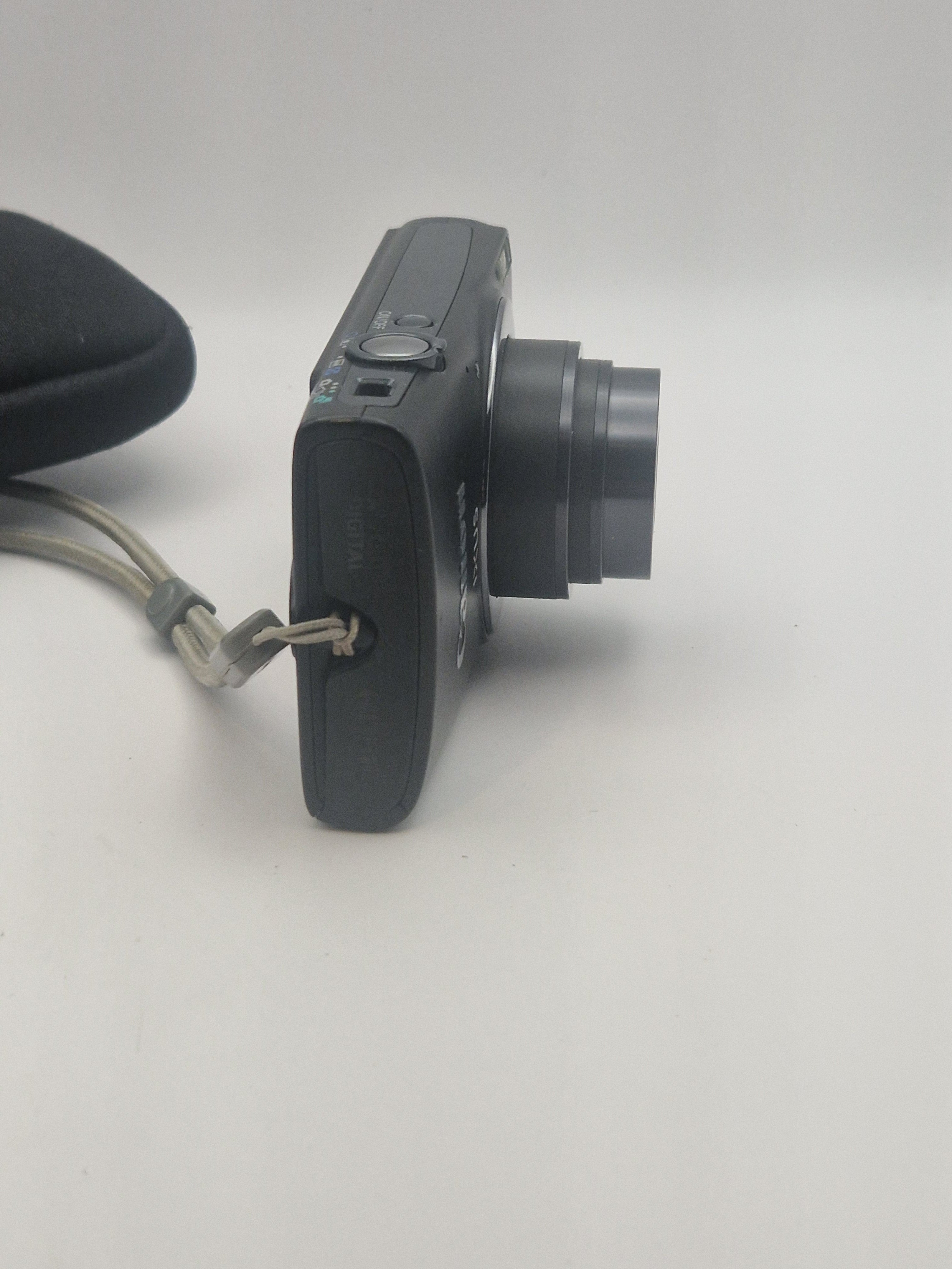 Canon IXUS 265 HS - side