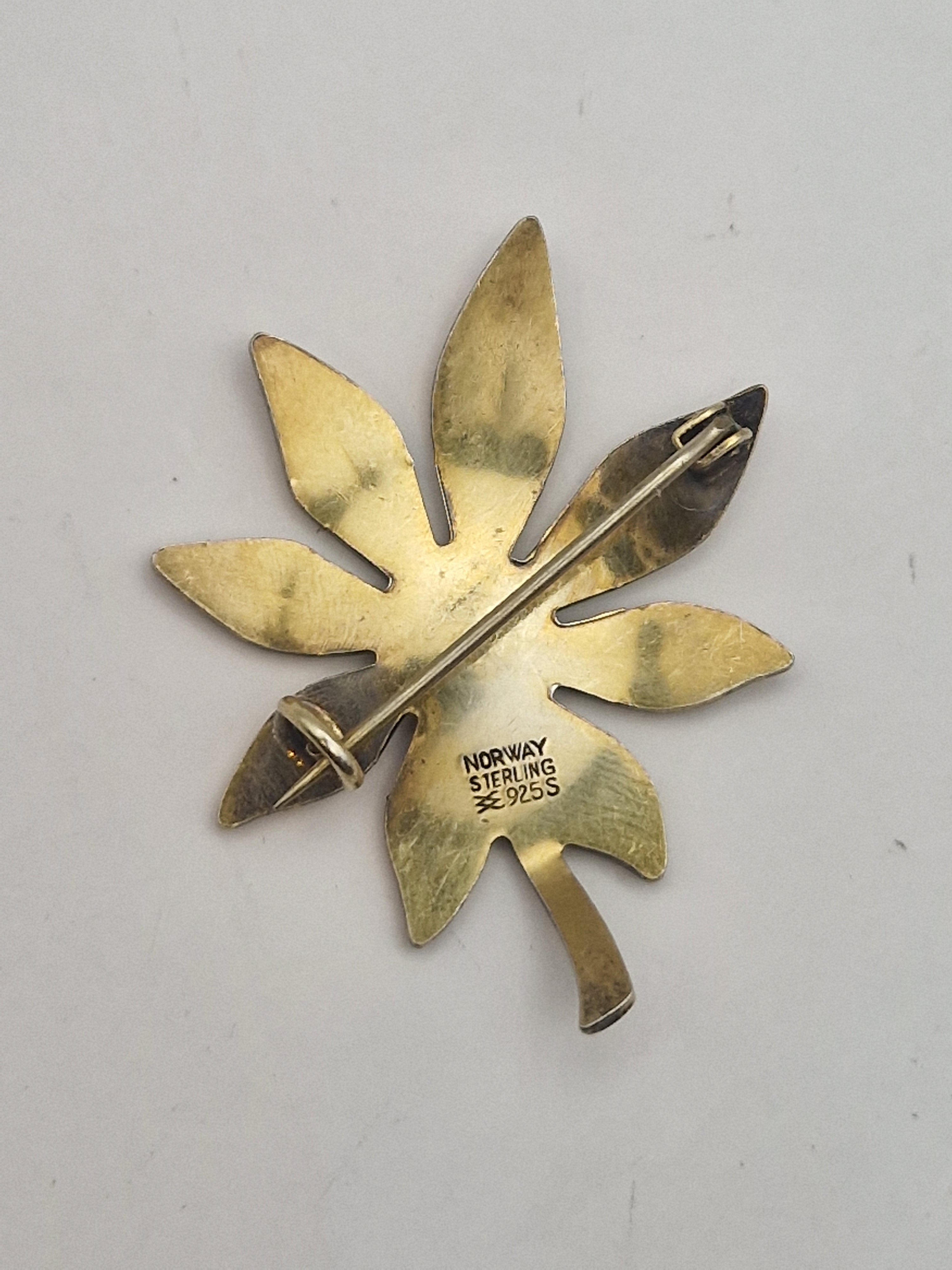 Bakside med Norway Sterling 925S-stempel