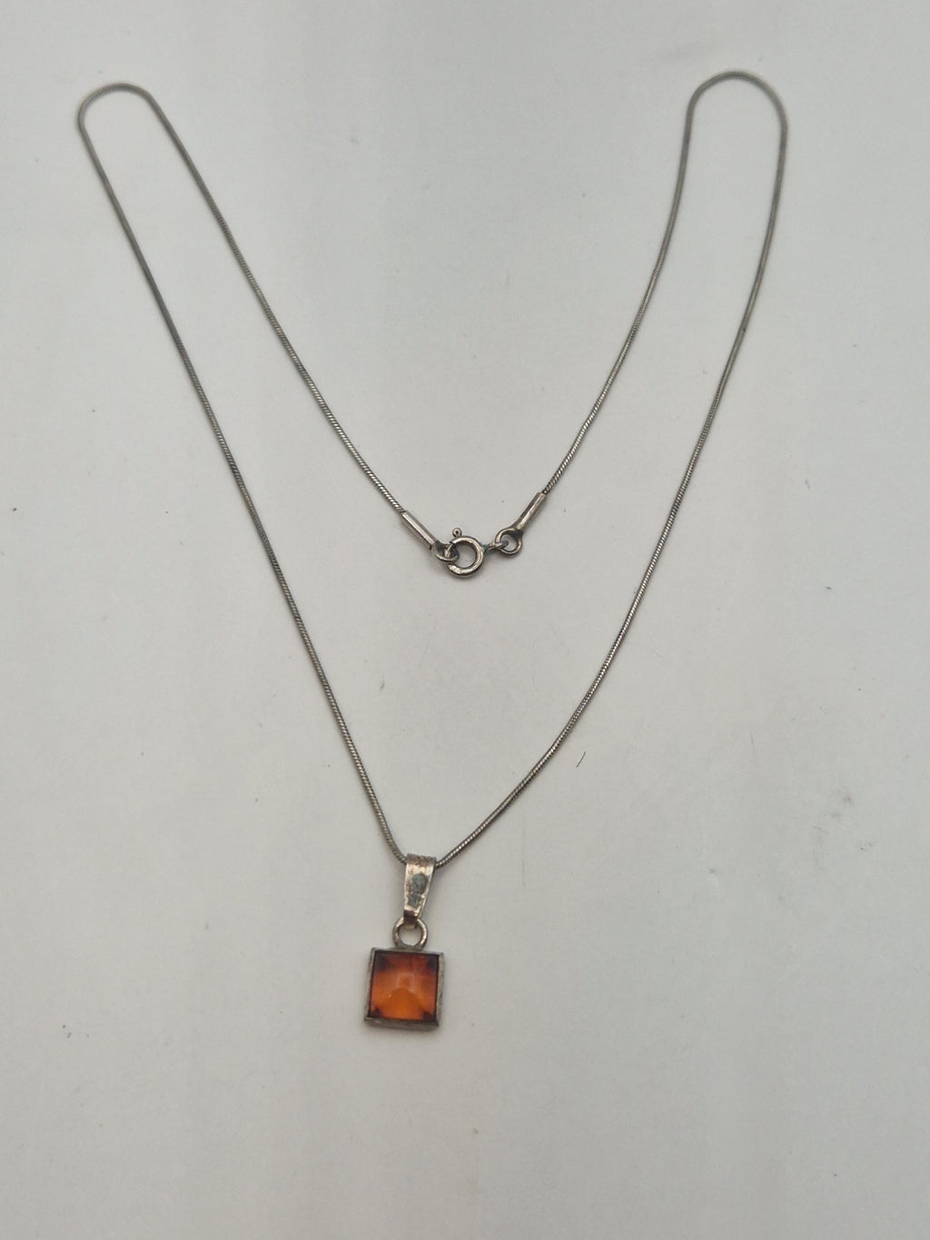 Oversiktsbilde av halskjedet