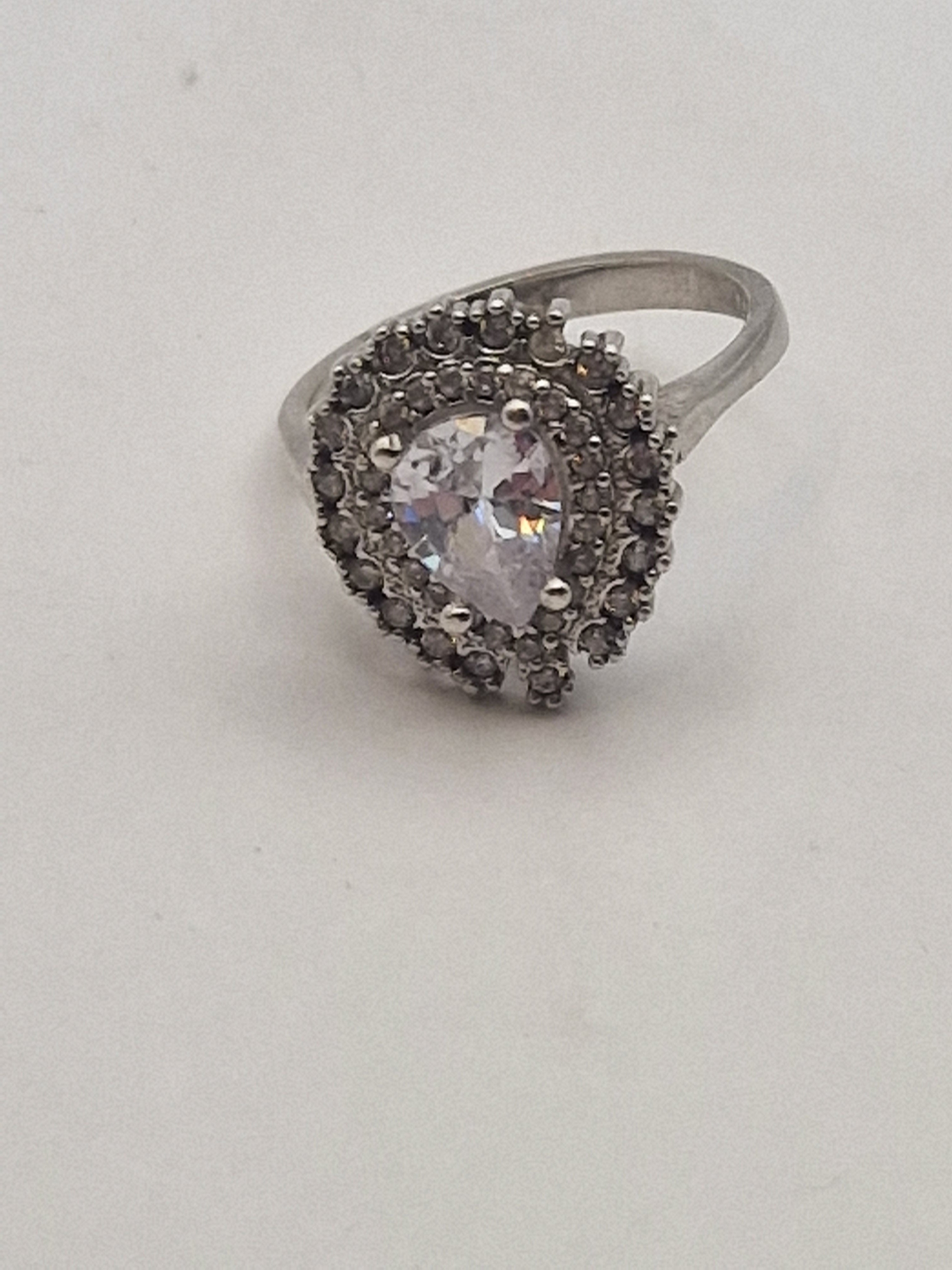 Frontbilde av ringen