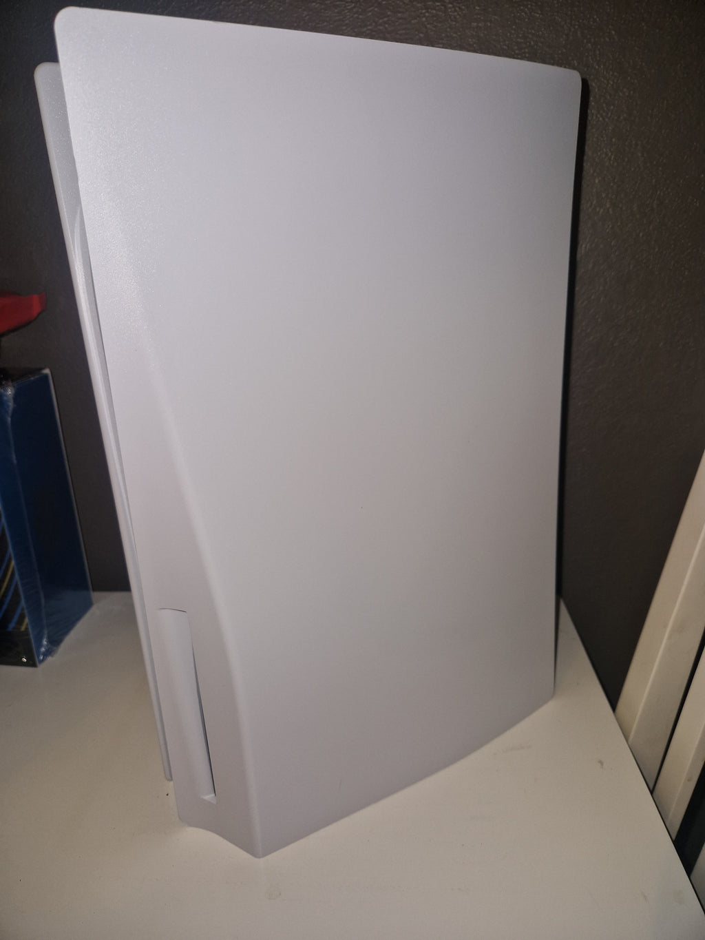 Sideprofil av konsollen