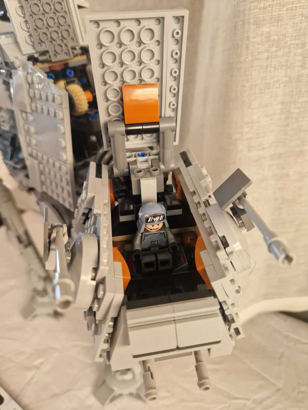 Luke og troop-rom i AT-AT