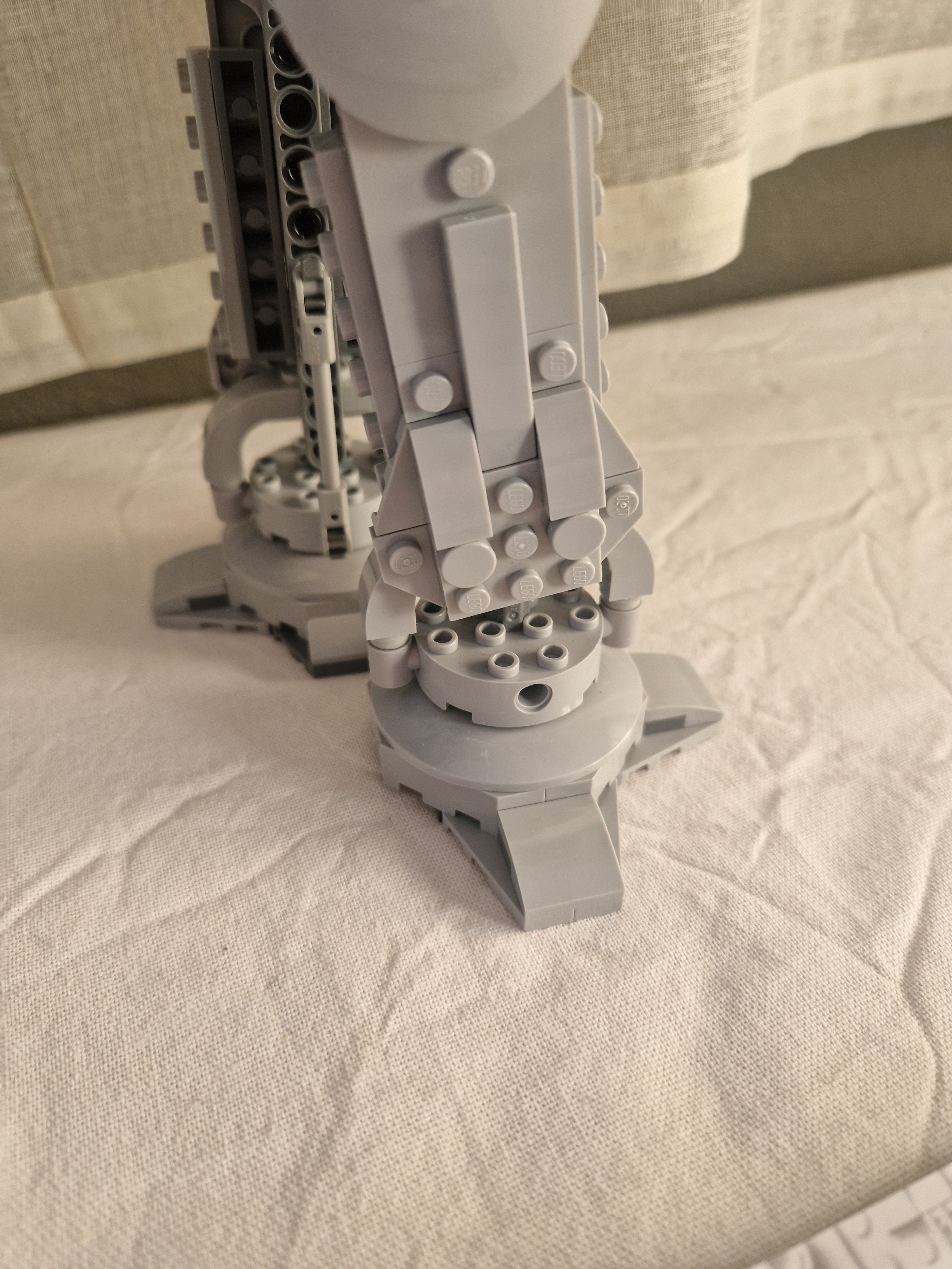 Detaljer på AT-AT bein