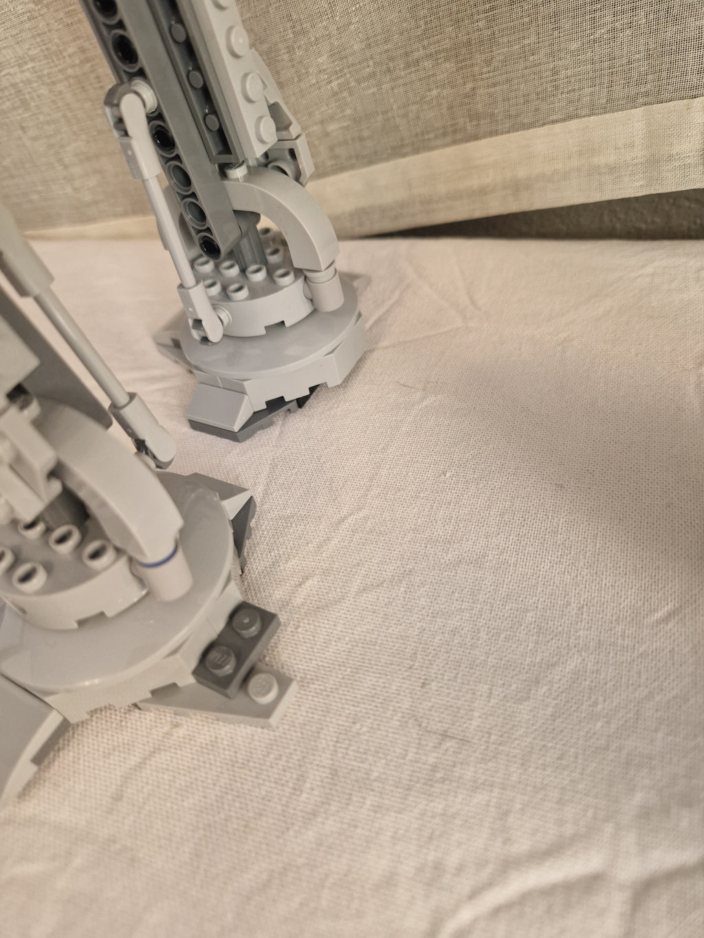 Detaljer på AT-AT bein