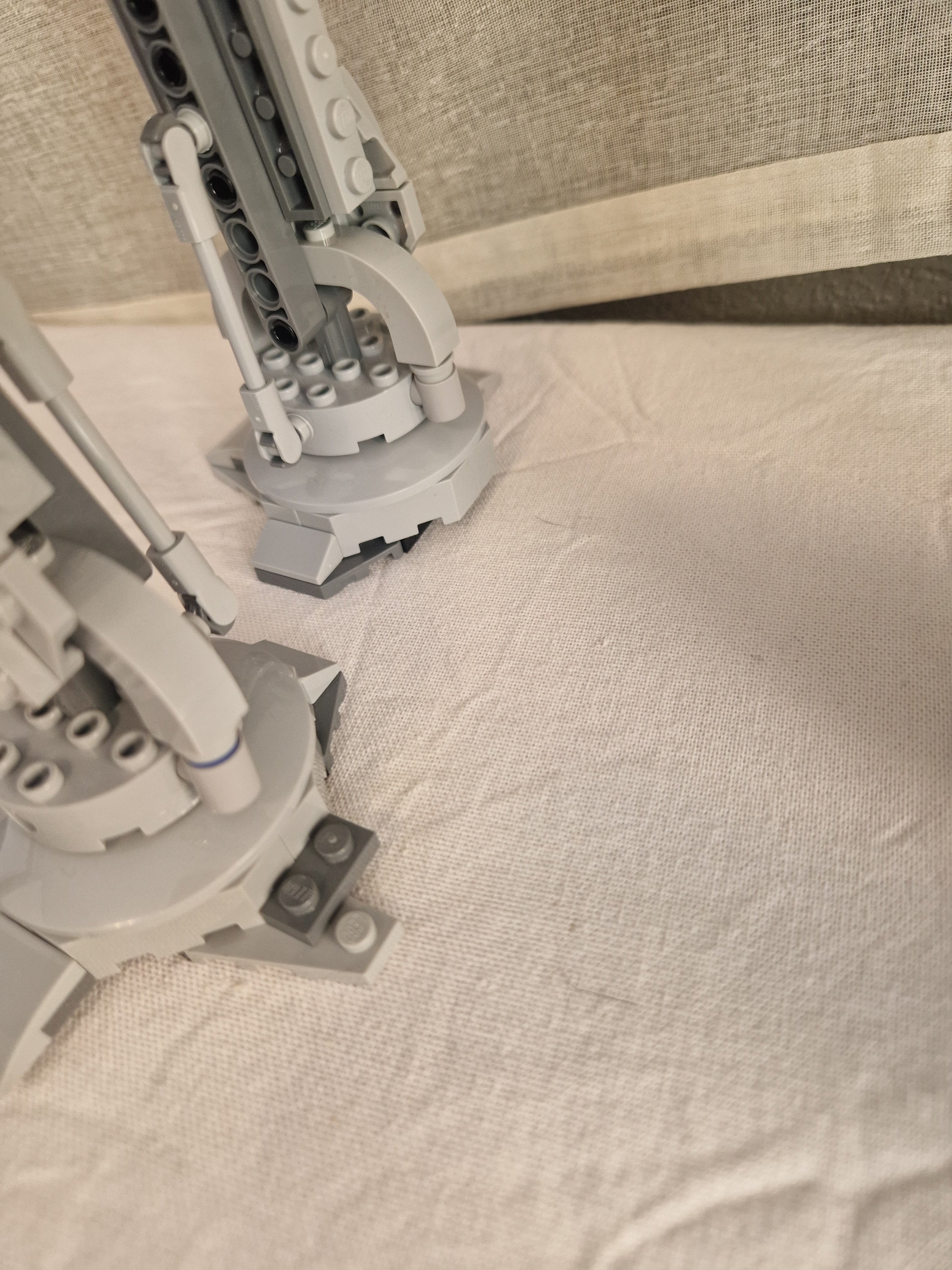 Detaljer på AT-AT bein