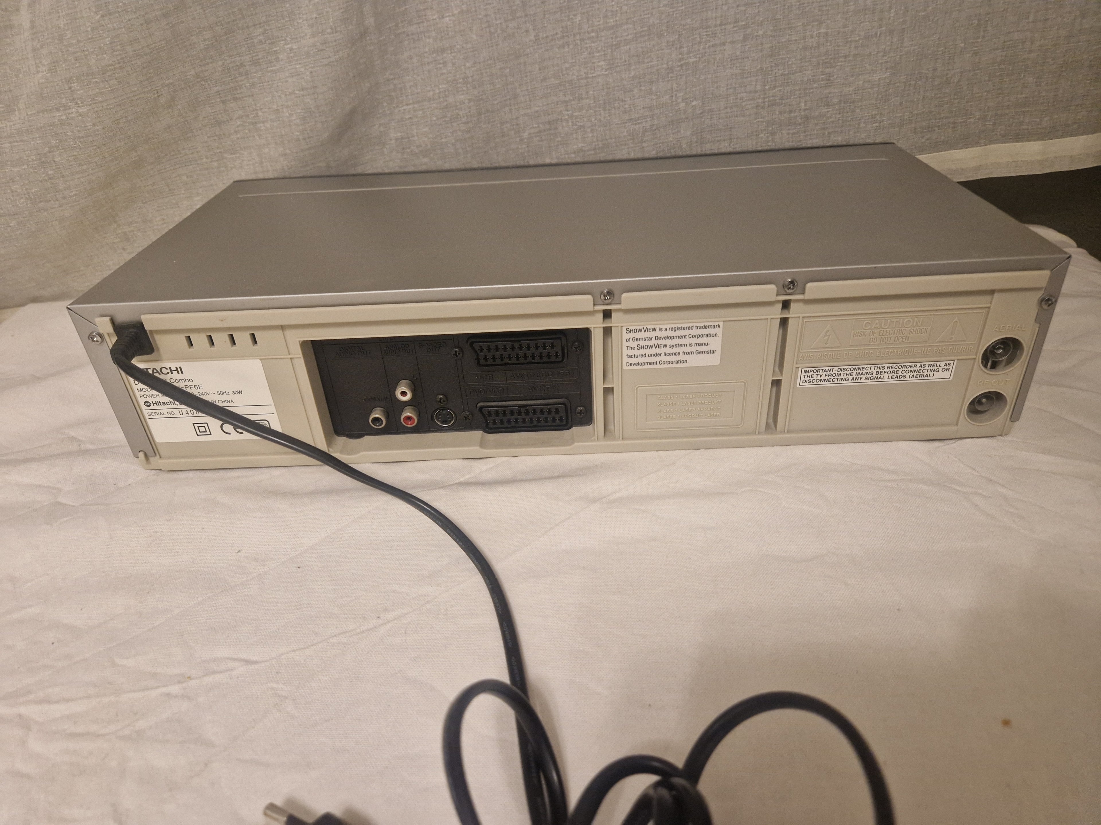 Bakpanel med tilkoblinger