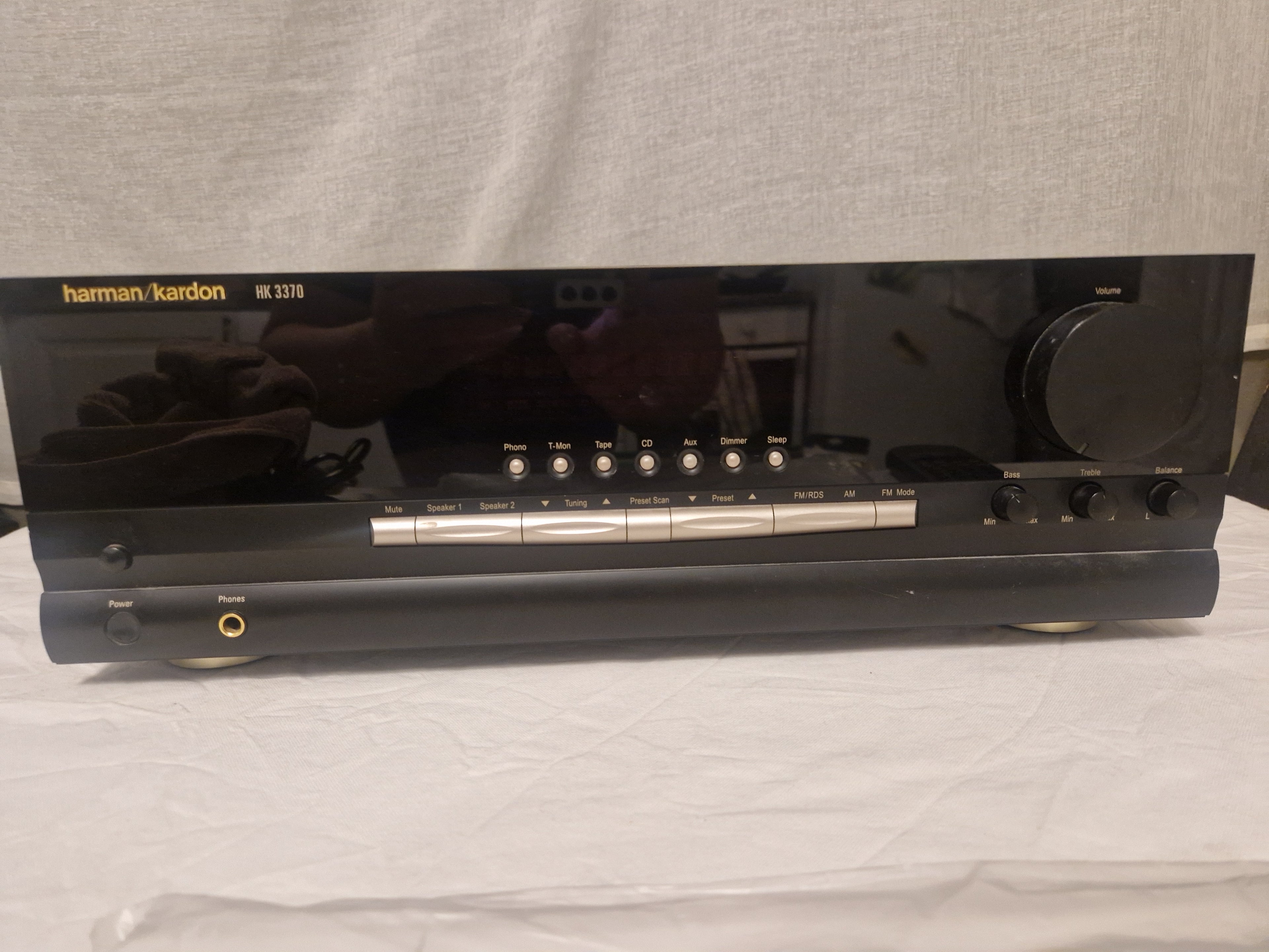 Harman Kardon HK 3370 stereoreceiver – front