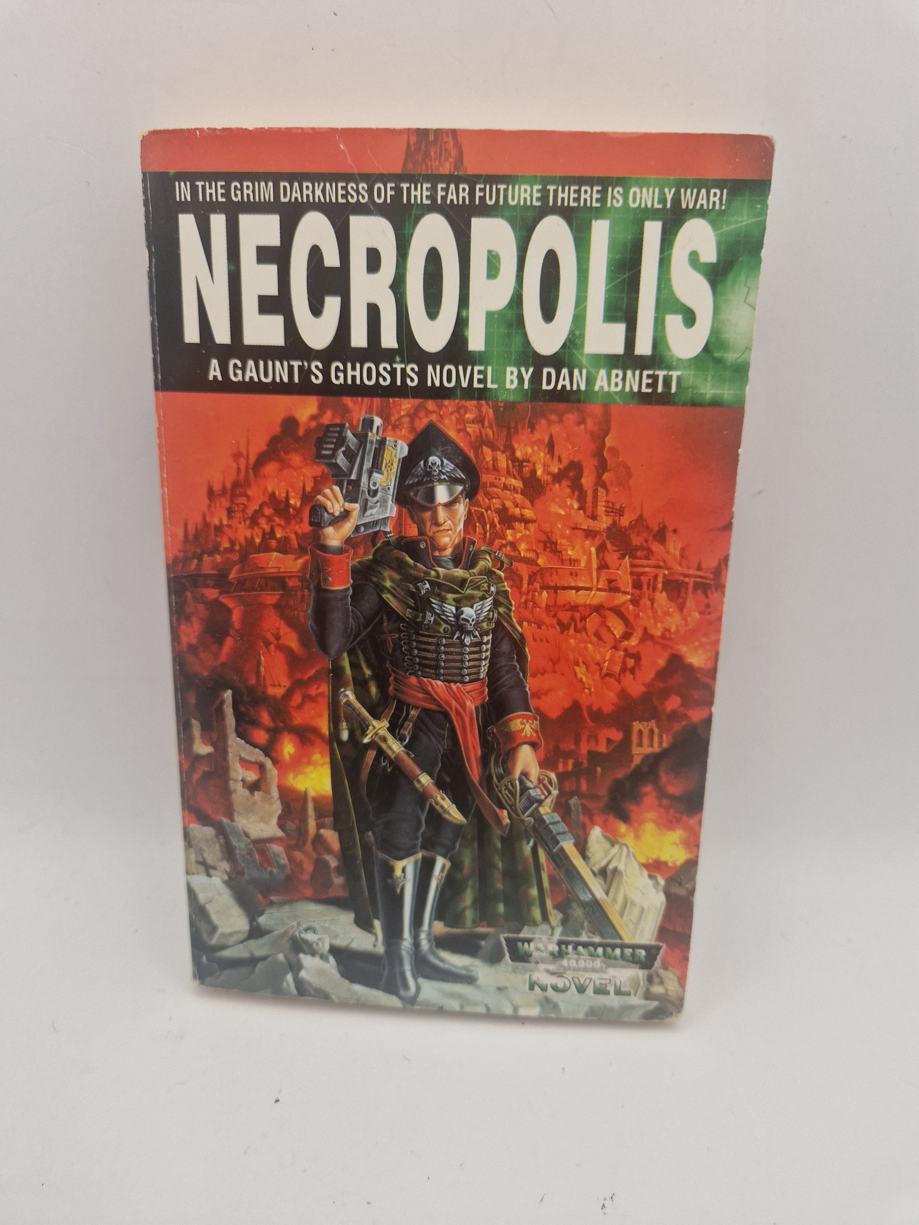 Forside av Necropolis