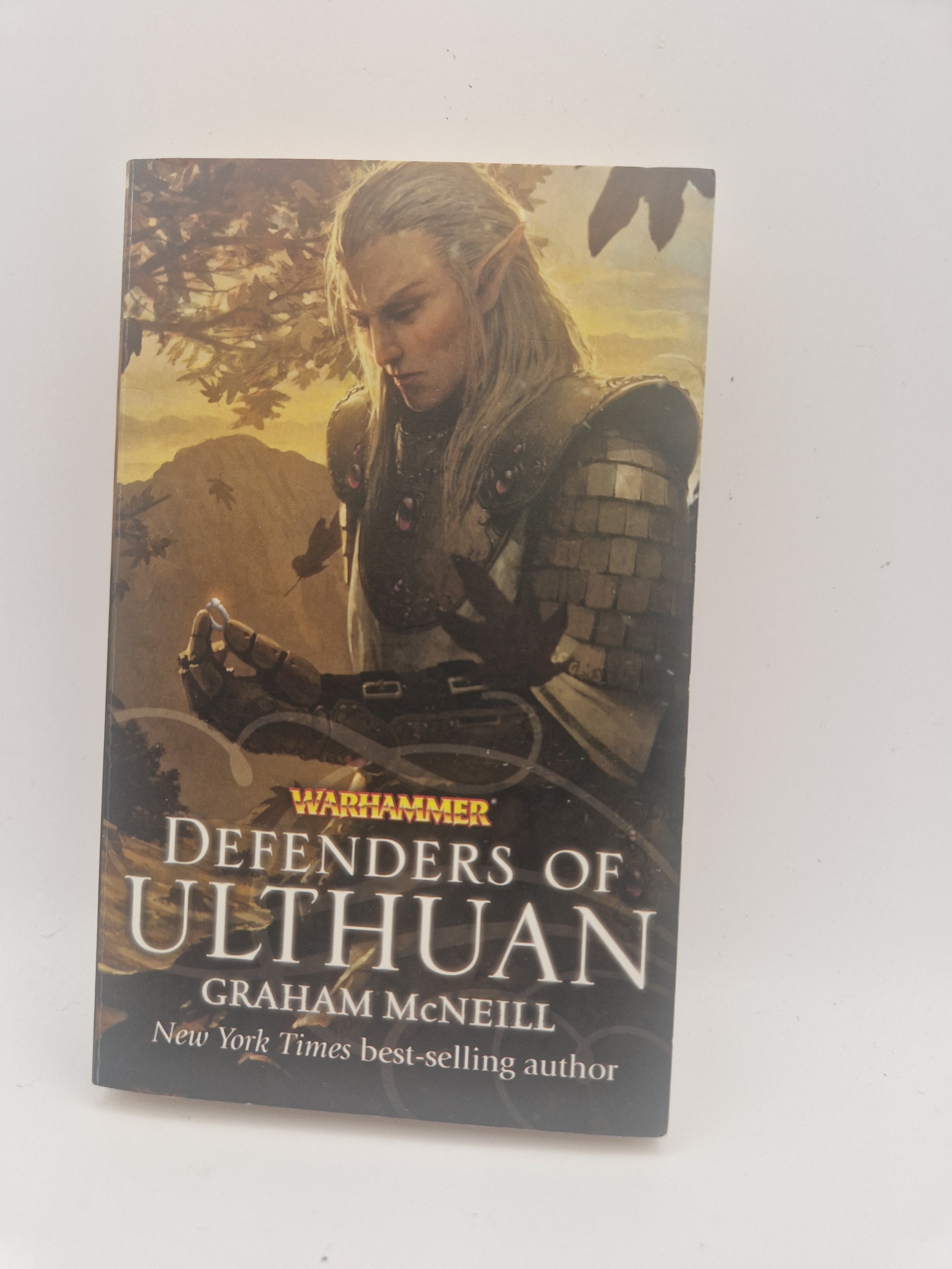 Forside av Defenders of Ulthuan