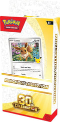 Pokémon TCG 30th Celebration Knock Out Collection med Eevee på forsiden av emballasjen.