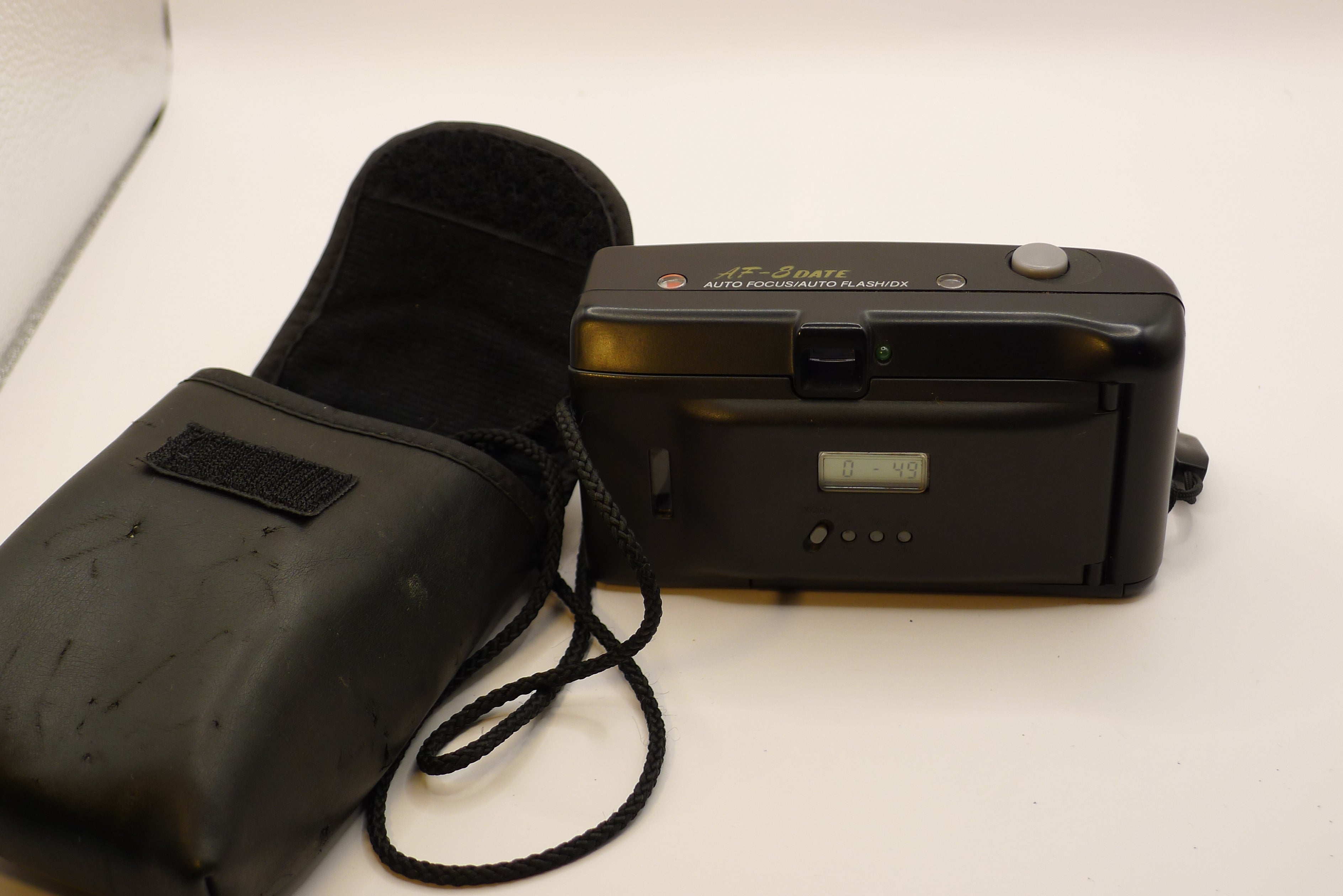 Chinon AF-8 Date – Brukervennlig 35mm analogt kamera med dato-funksjon