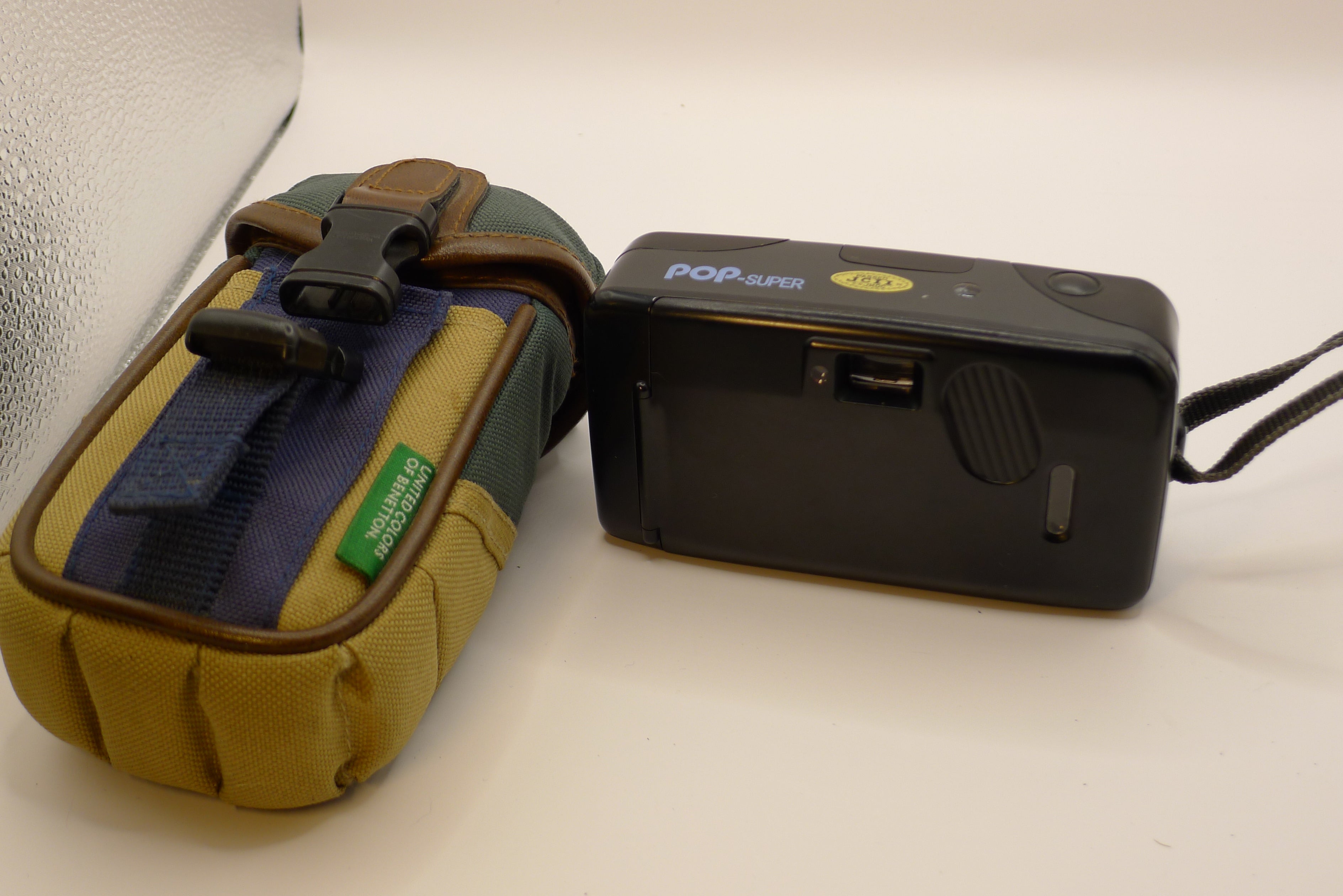 Konica Pop-Super – klassisk 35mm analogt kamera med enkel betjening