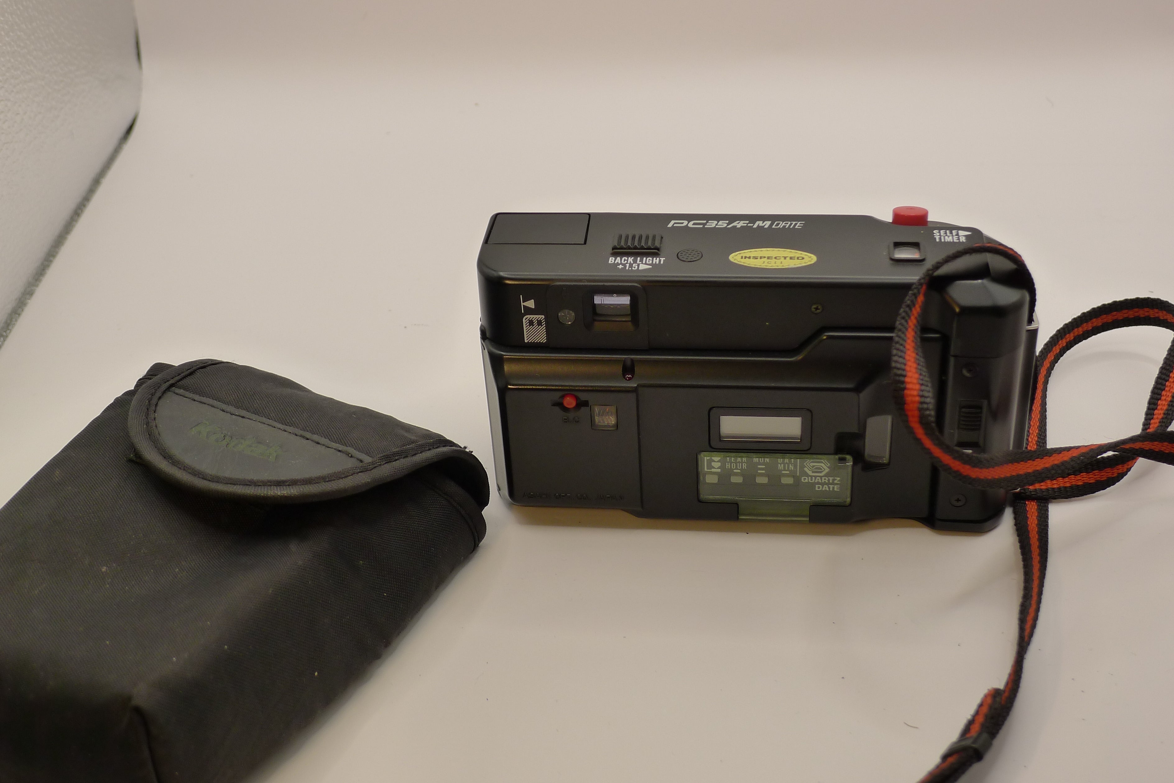 Pentax PC35 AD-M Date – klassisk 35mm filmkamera med autofokus og motorisert filmfremtrekk