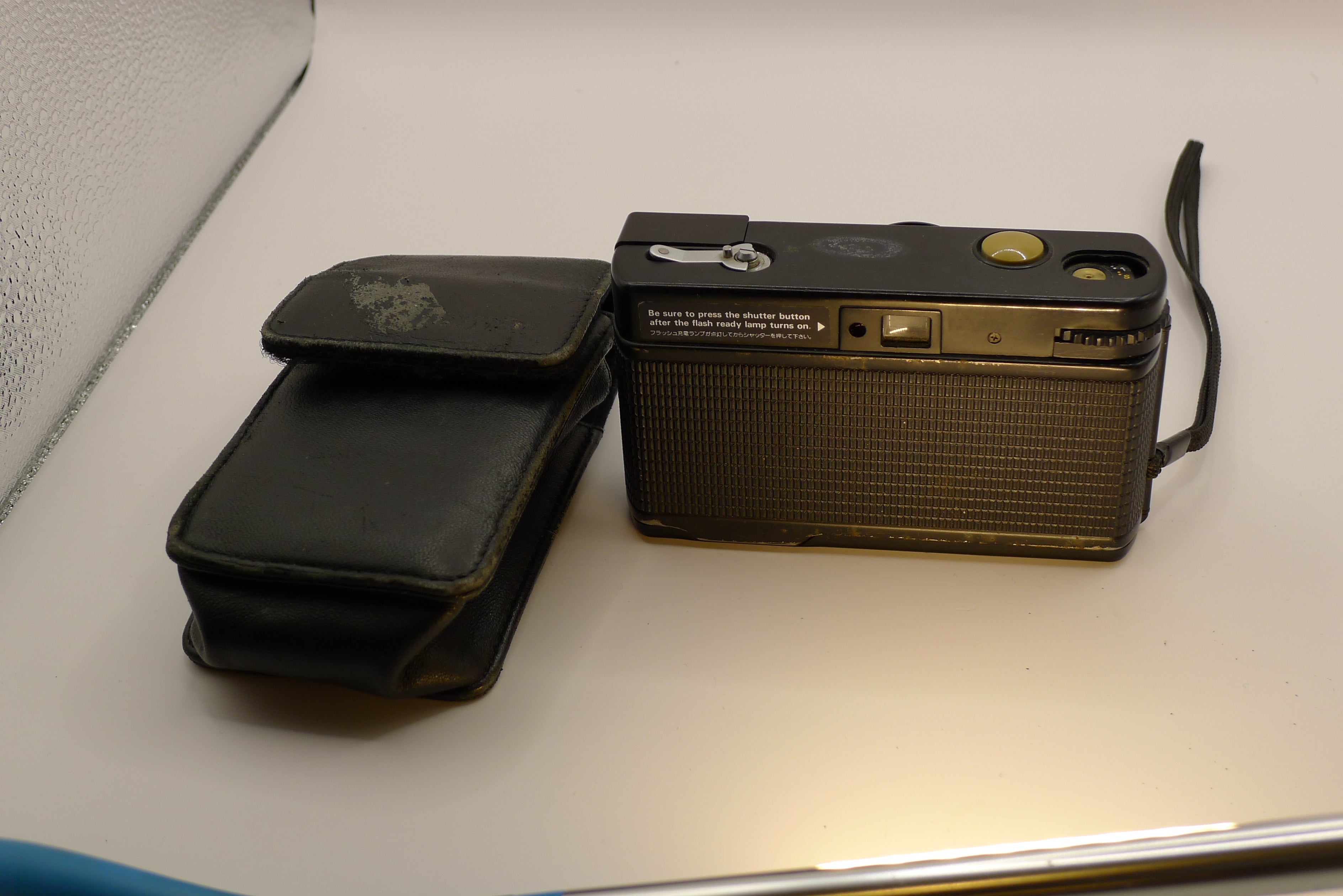 Cosina CX-5 – kompakt 35mm analogt kamera med sonnar-inspirert optikk og klassisk 80-tallsdesign