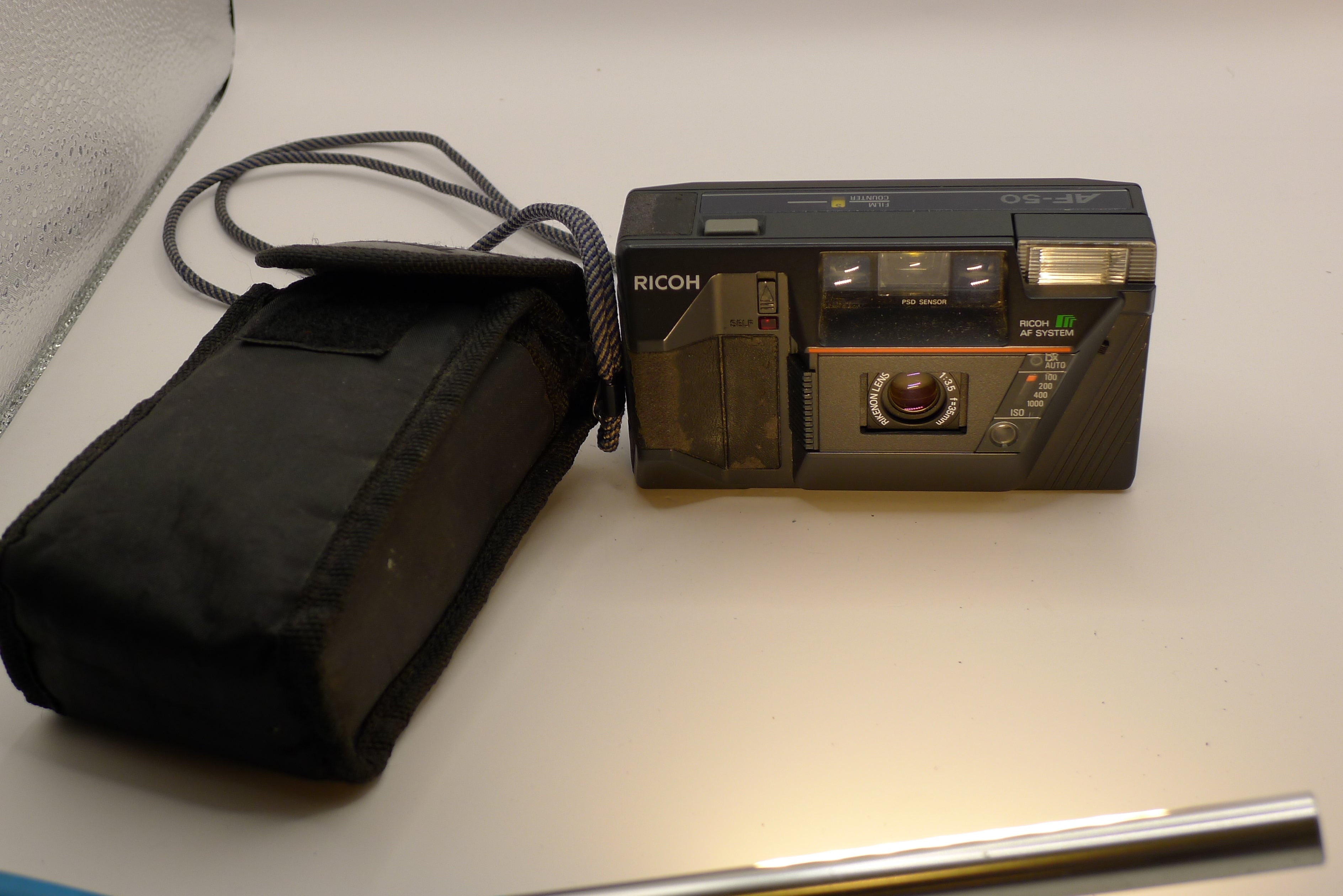 Ricoh AF-50 – kompakt 35mm analogkamera med skarp optikk og enkel automatik