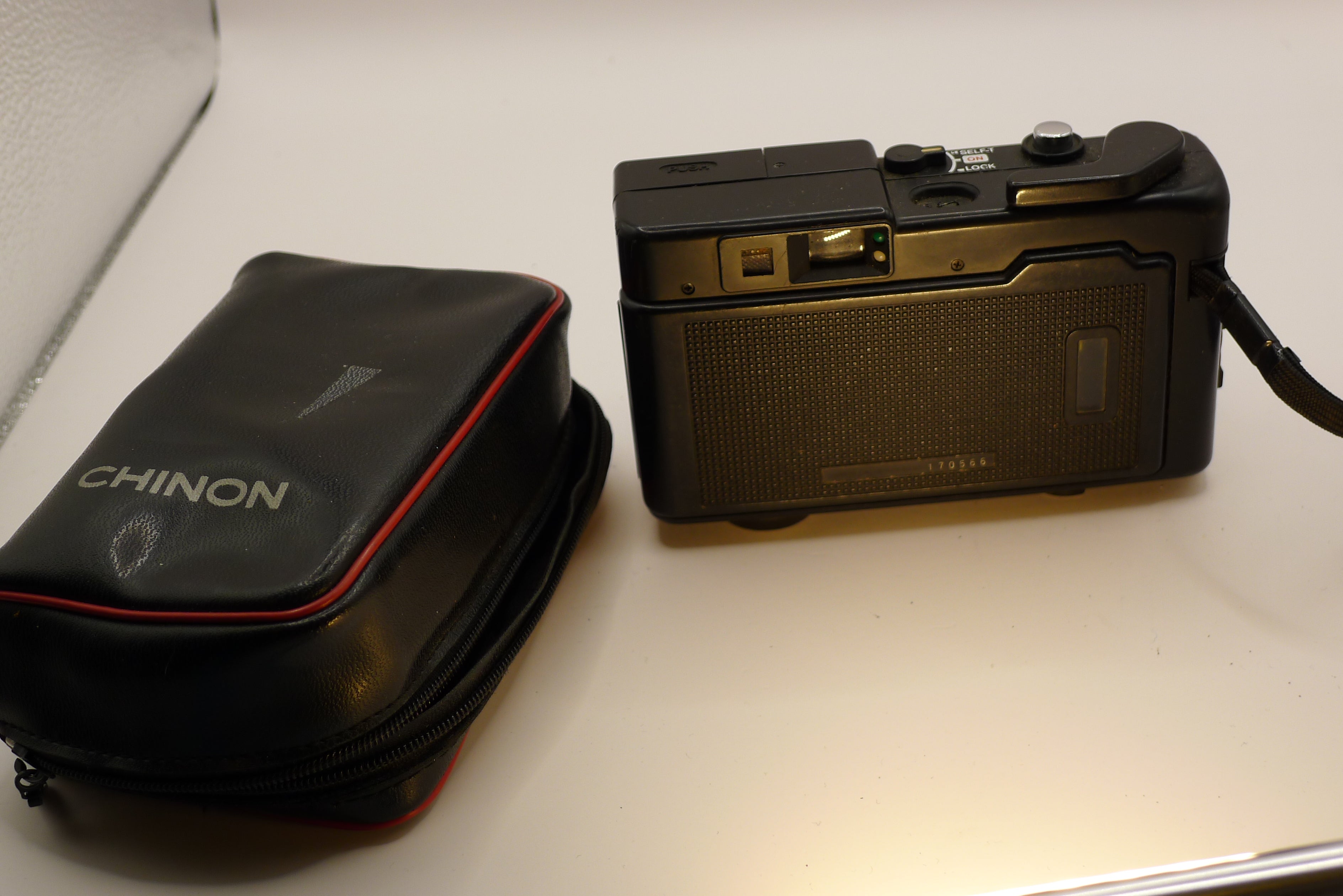 📷 Chinon Monami 35FS – analogt 35 mm filmkamera til salgs