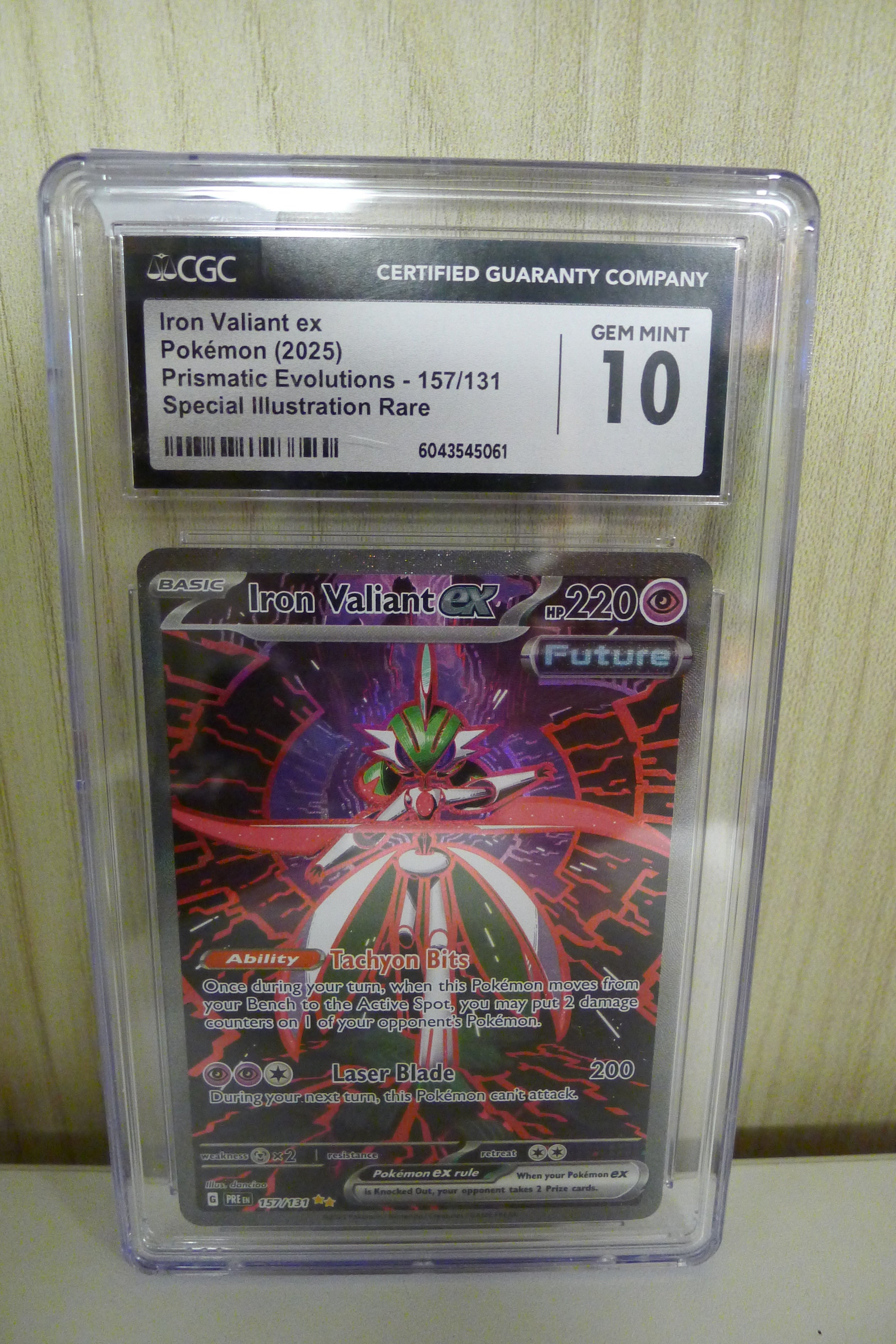 ⭐ Iron Valiant ex – CGC 10 GEM MINT – Special Illustration Rare – Prismatic Evolutions 157/131 ⭐