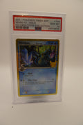 Forside av PSA 10-gradert Mimikyu Holo #136 – Celebrations Collection