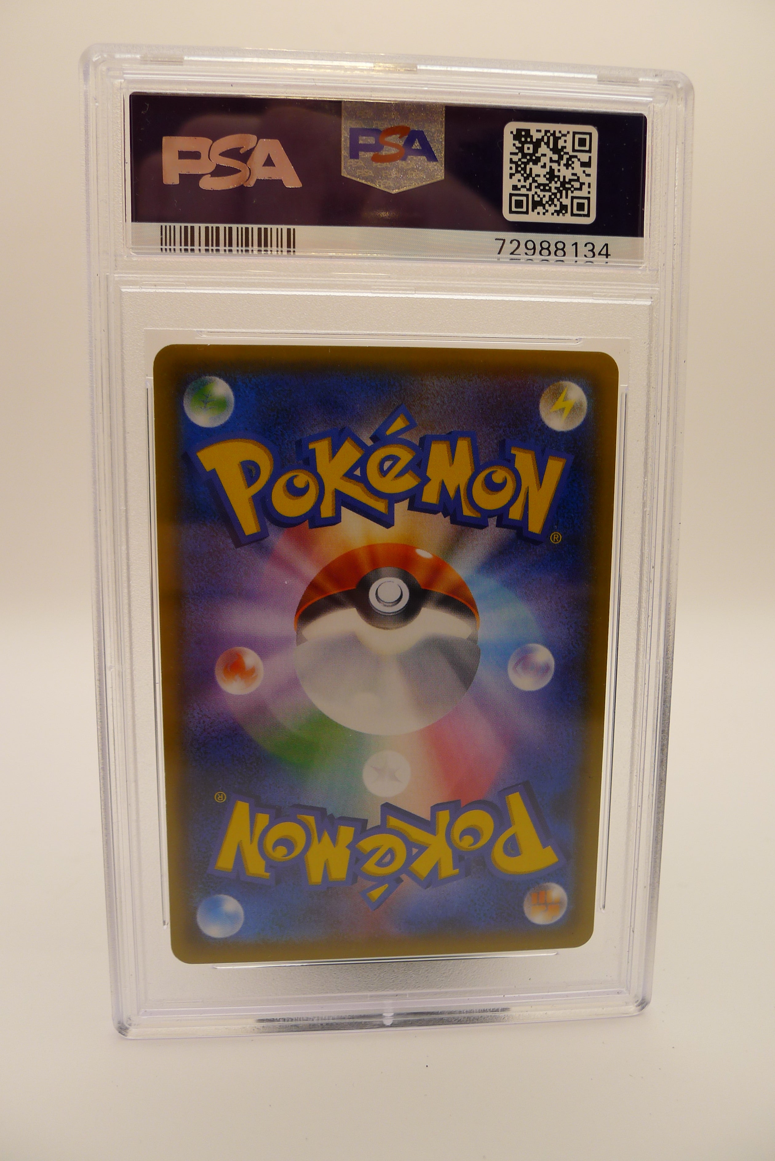 Pokémon-bakside, forseglet i PSA-slab