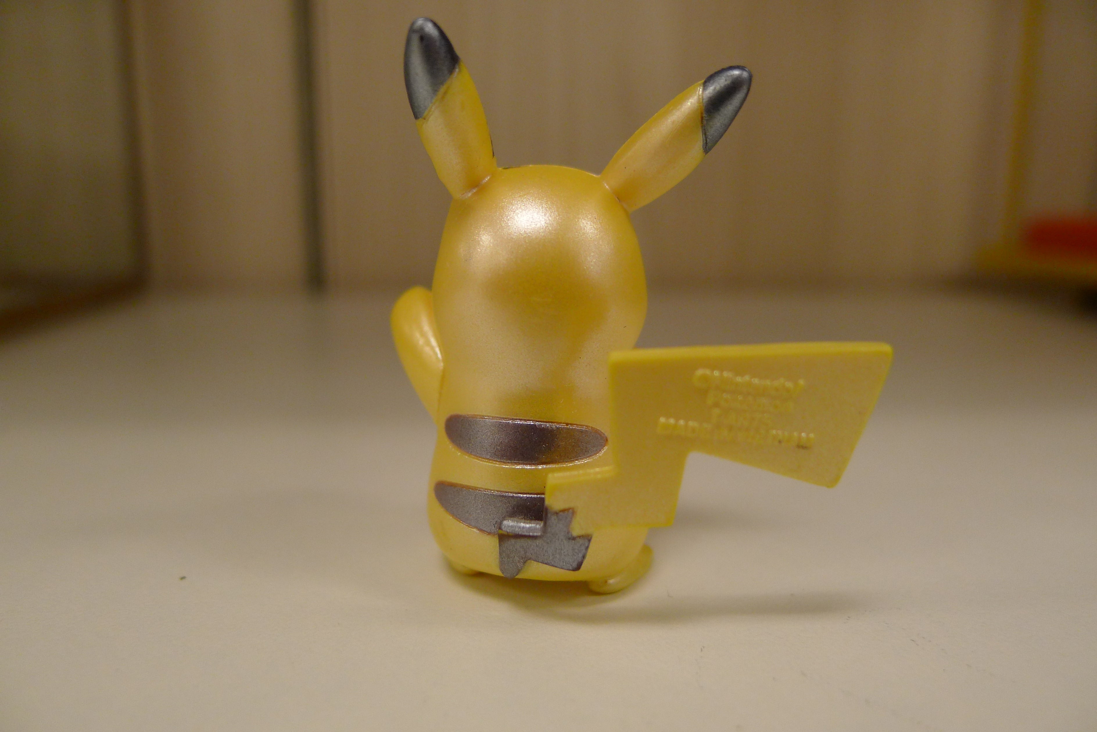 Pikachu shiny metallic finish – bakside