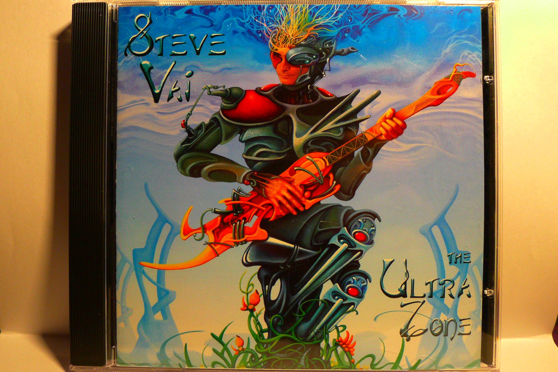 Steve Vai – The Ultra Zone CD (1999), original utgivelse på Epic Records, Near Mint tilstand.