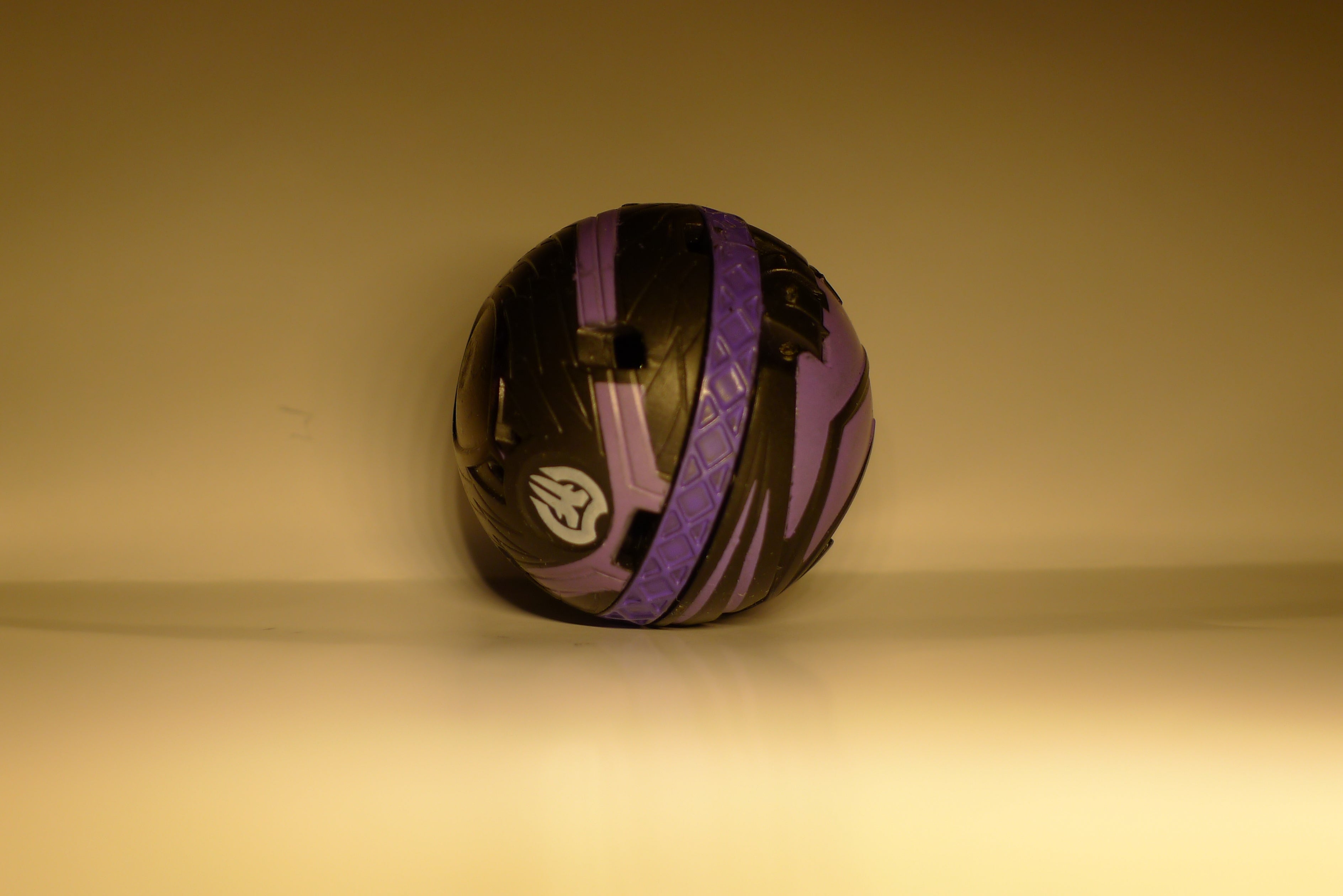 Bakugan Darkus Preyas Diablo B2 lukket form