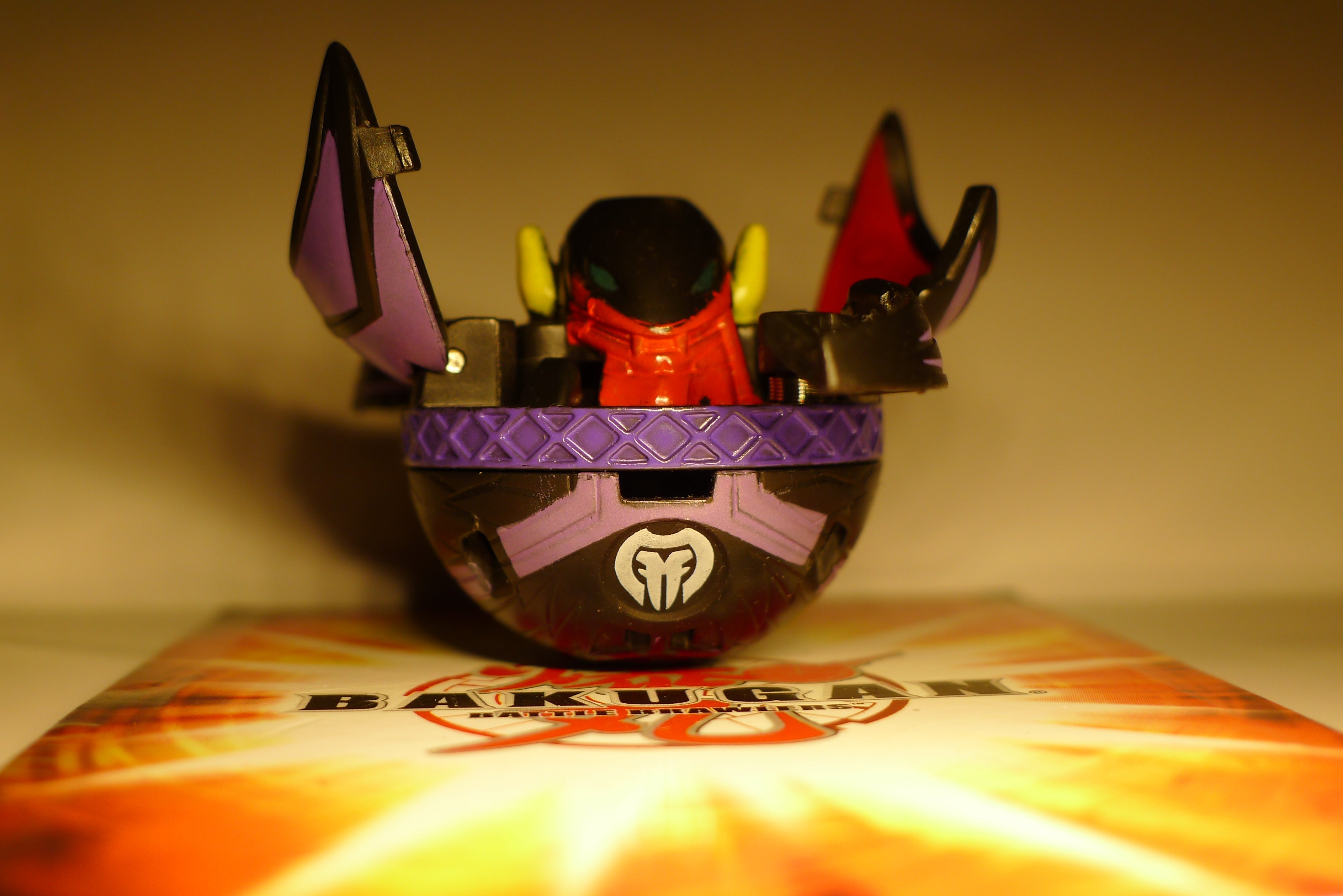 Bakugan Preyas Diablo Darkus åpnet – front