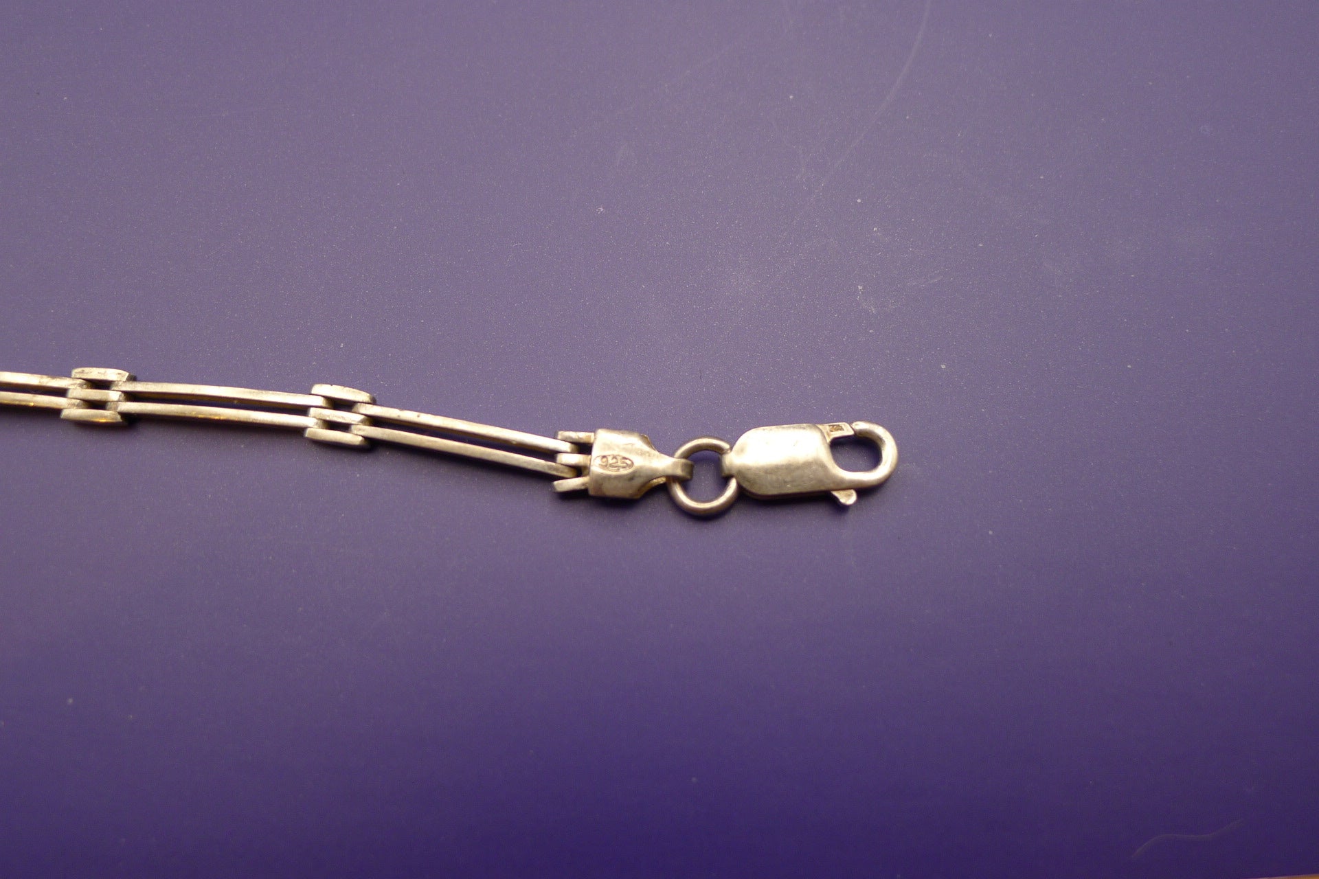 Vintage sølvarmbånd – solid utførelse og tidløst uttrykk