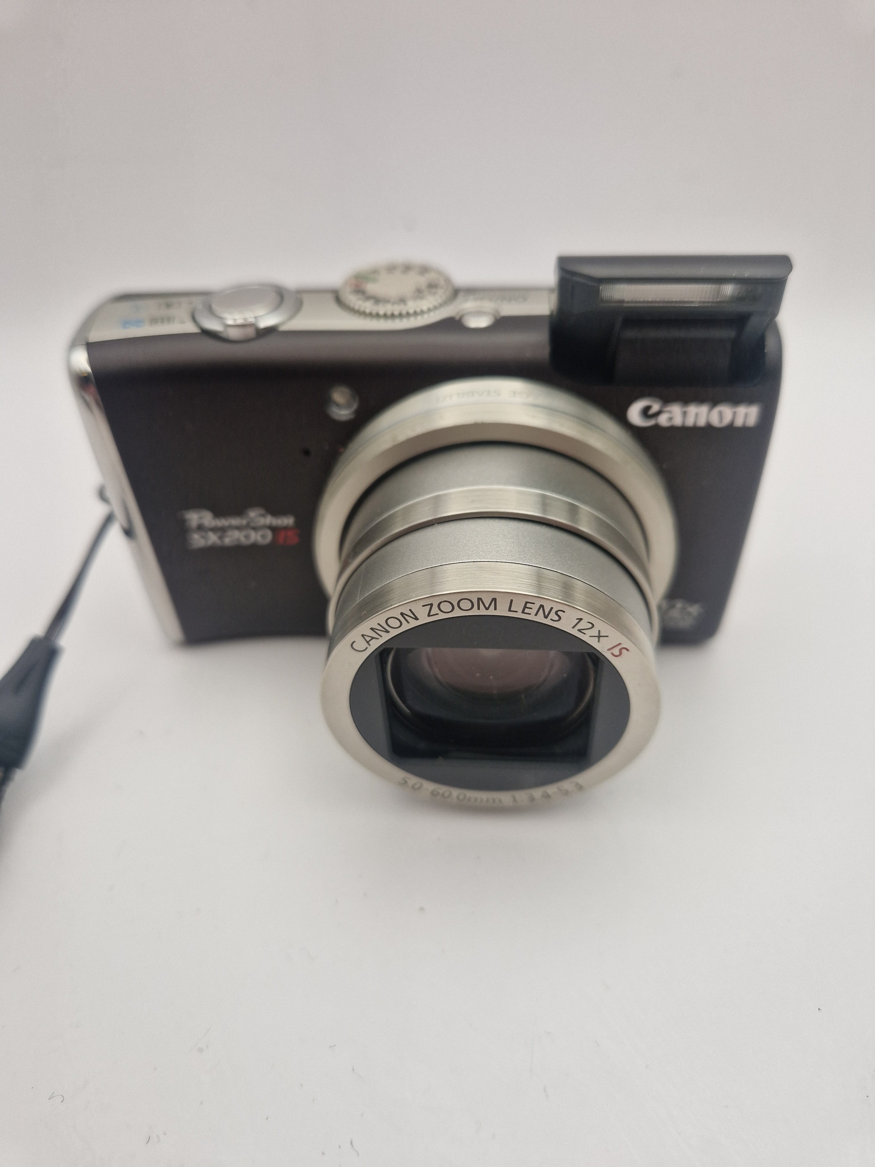 Kamera med utvidet zoom og blitz