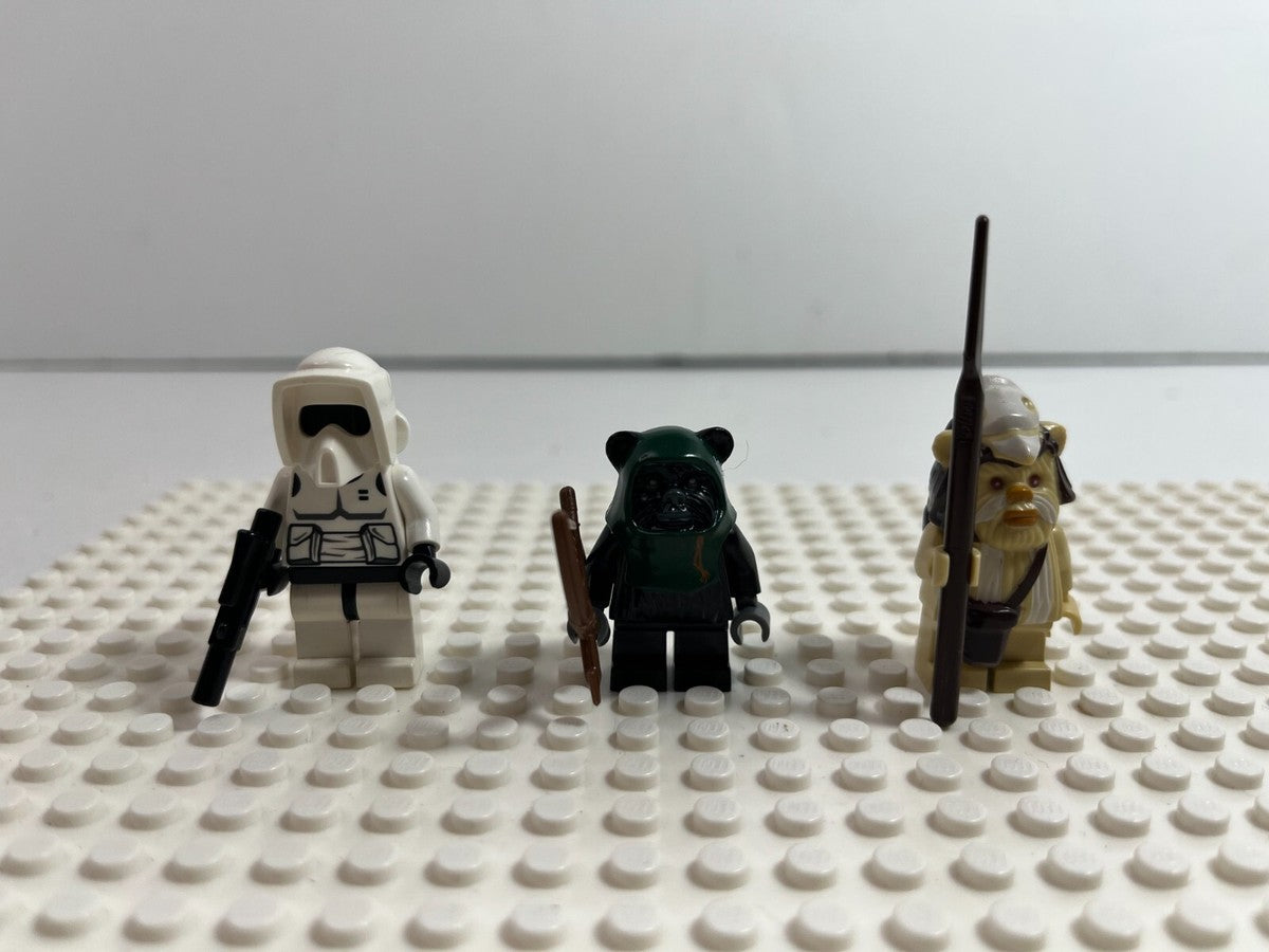 Minifigurer: Tokkat, Logray og Scout Trooper